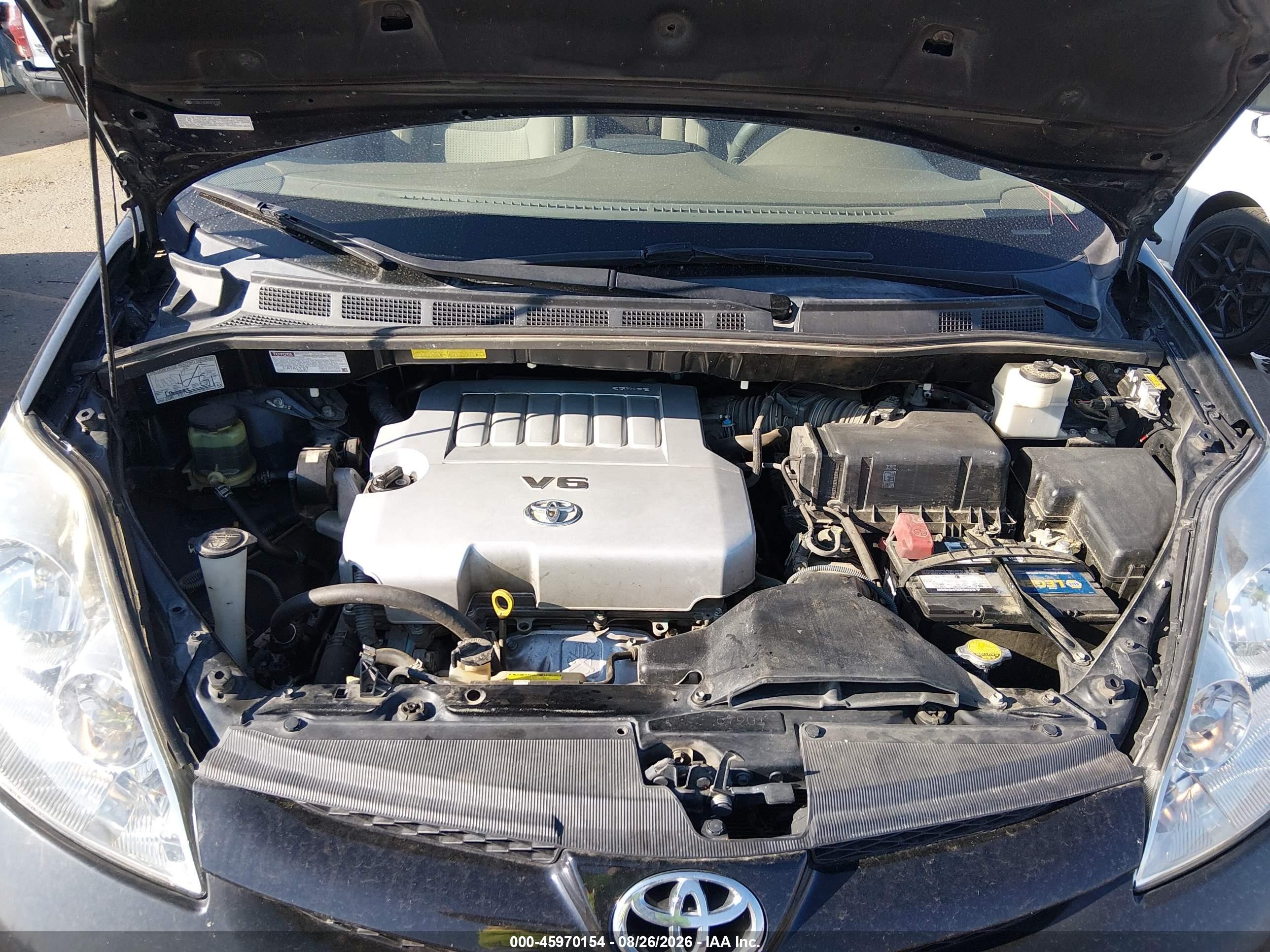 2008 Toyota Sienna Le Black vin: 5TDBK23CX8S012198