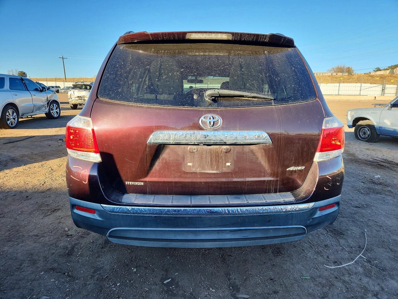 2011 Toyota Highlander Base Maroon vin: 5TDBK3EH0BS085182