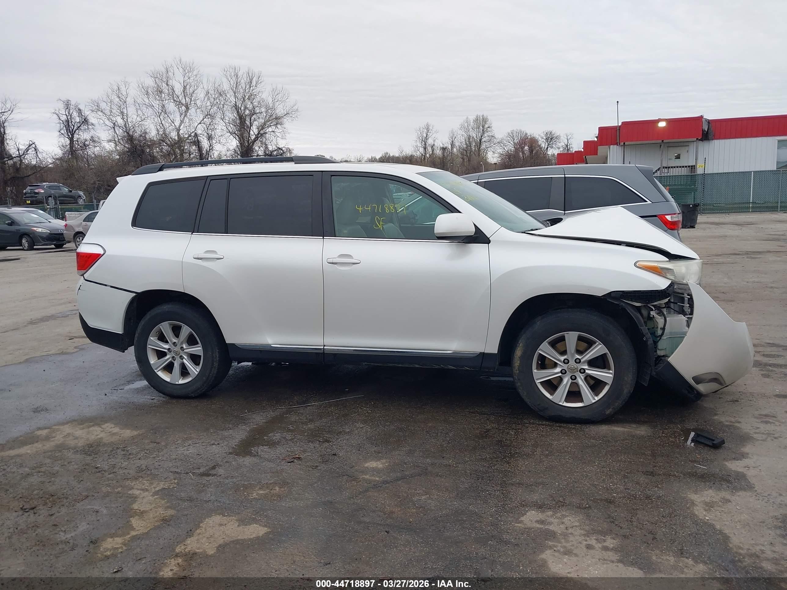 2012 Toyota Highlander Se V6 White vin: 5TDBK3EH0CS118697