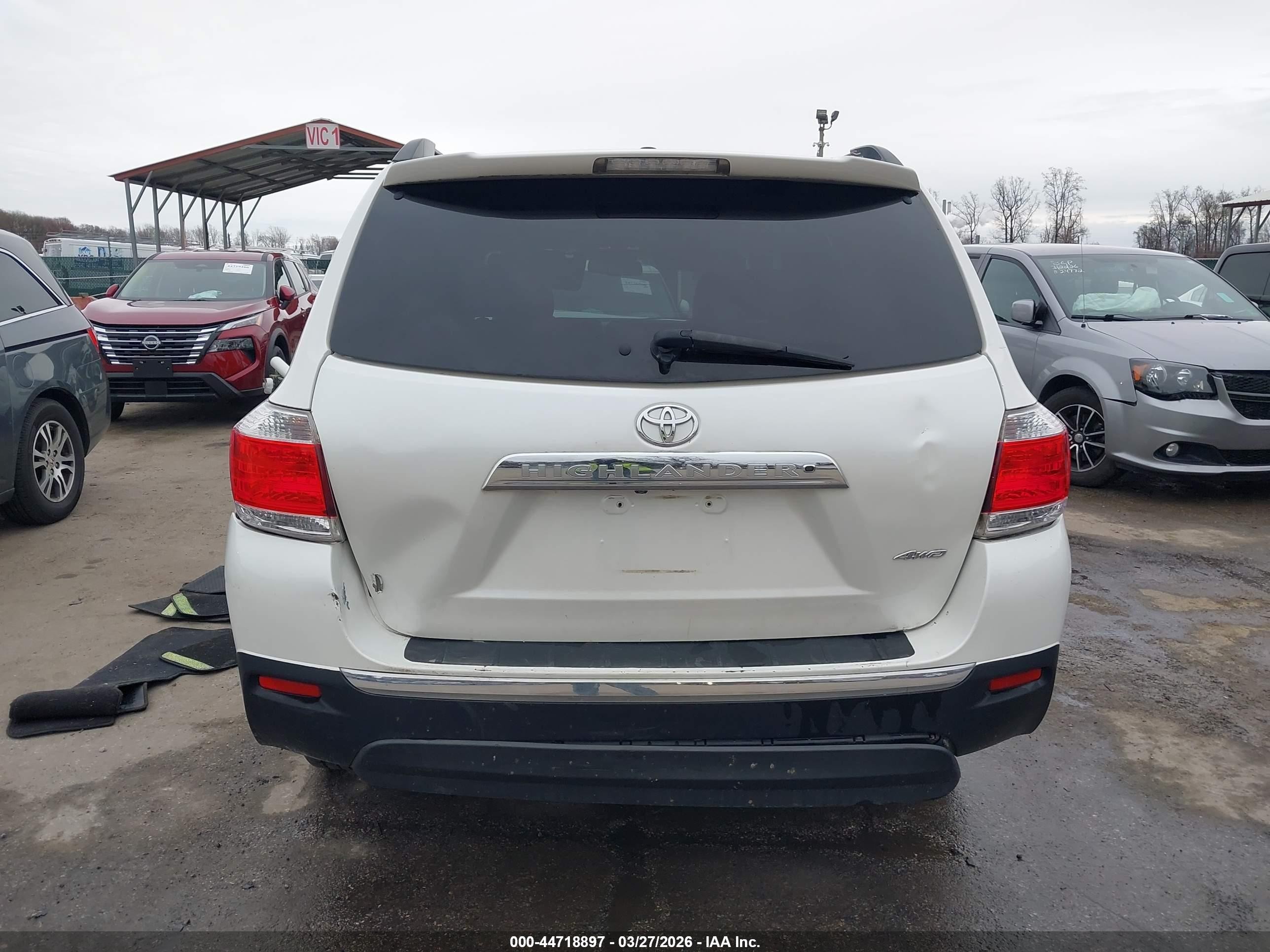 2012 Toyota Highlander Se V6 White vin: 5TDBK3EH0CS118697