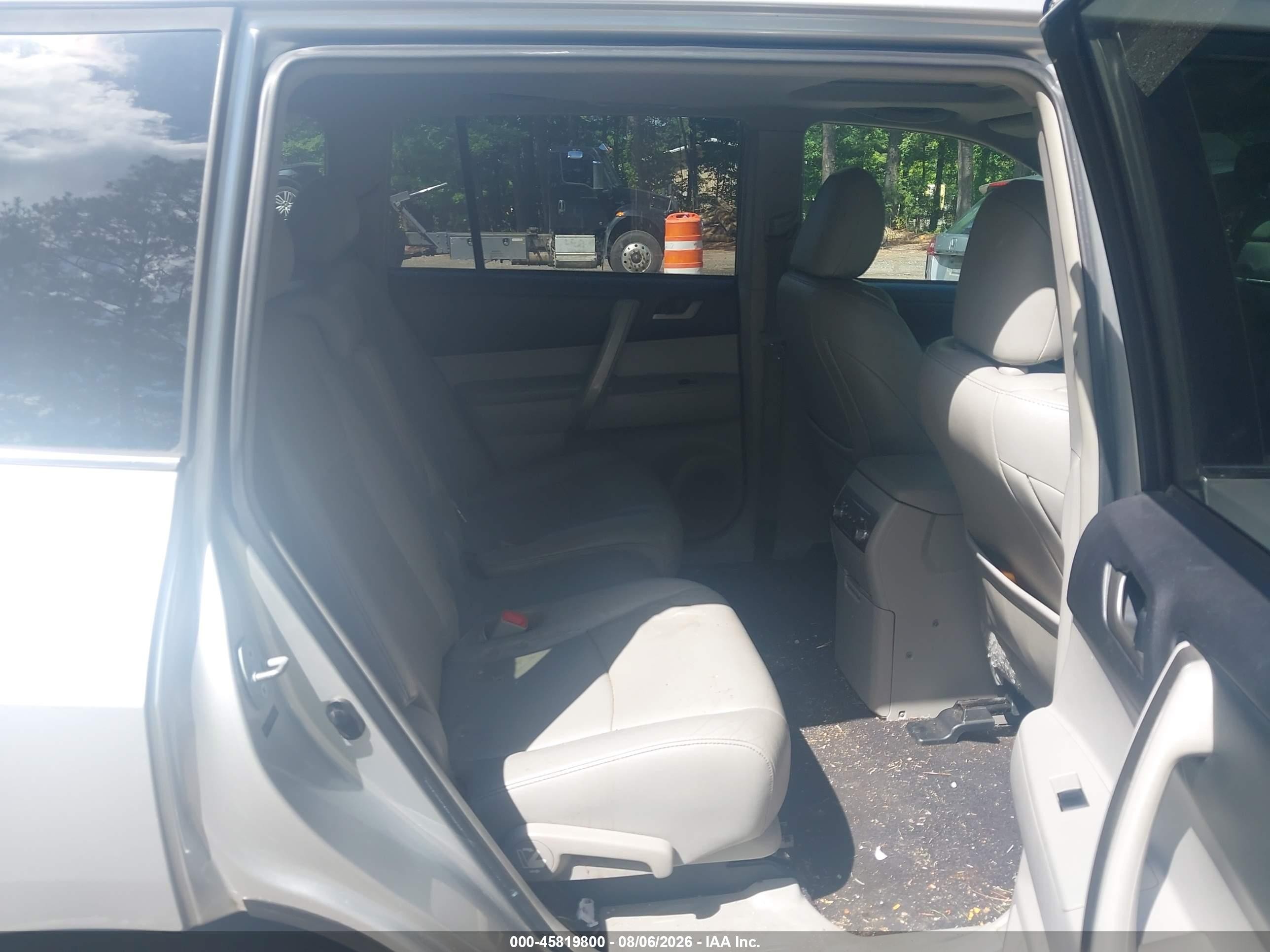 2012 Toyota Highlander Se V6 Серебряный vin: 5TDBK3EH0CS145172