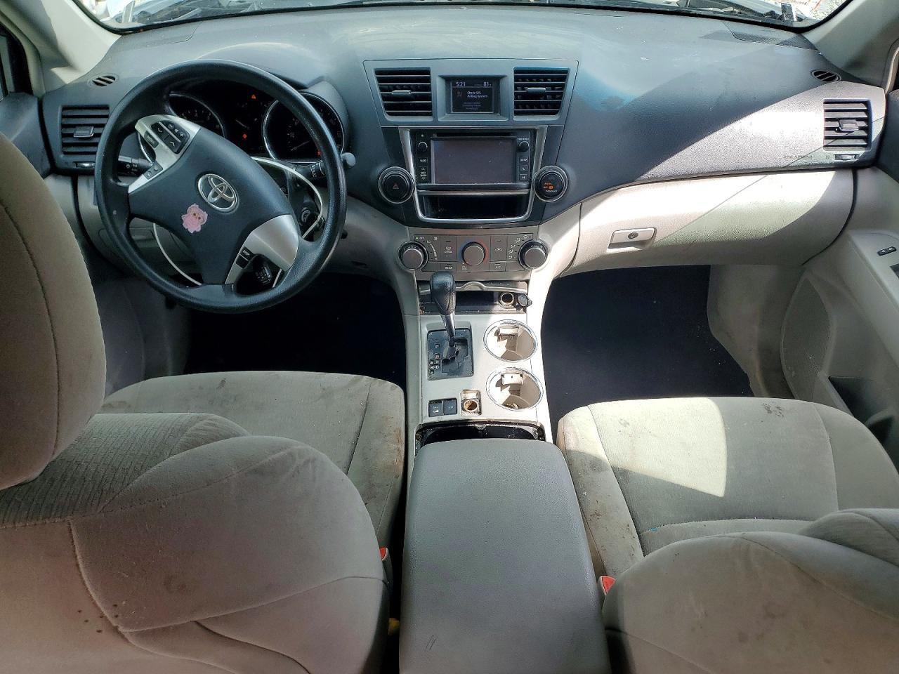 2013 Toyota Highlander Plus Silver vin: 5TDBK3EH0DS179226