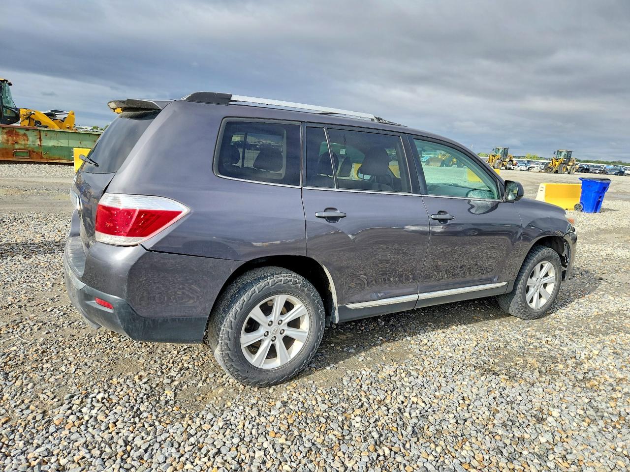 2013 Toyota Highlander Base Gray vin: 5TDBK3EH0DS190033