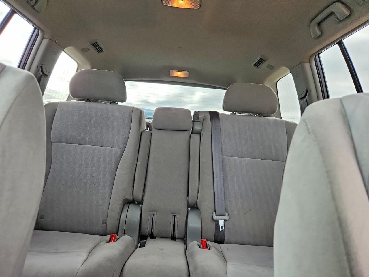 2013 Toyota Highlander Base Gray vin: 5TDBK3EH0DS190033