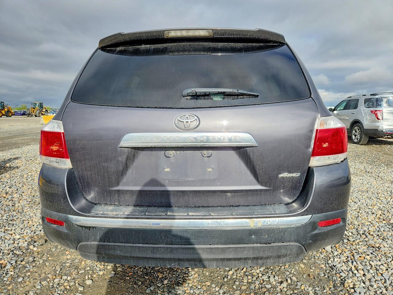 2013 Toyota Highlander Base Gray vin: 5TDBK3EH0DS190033