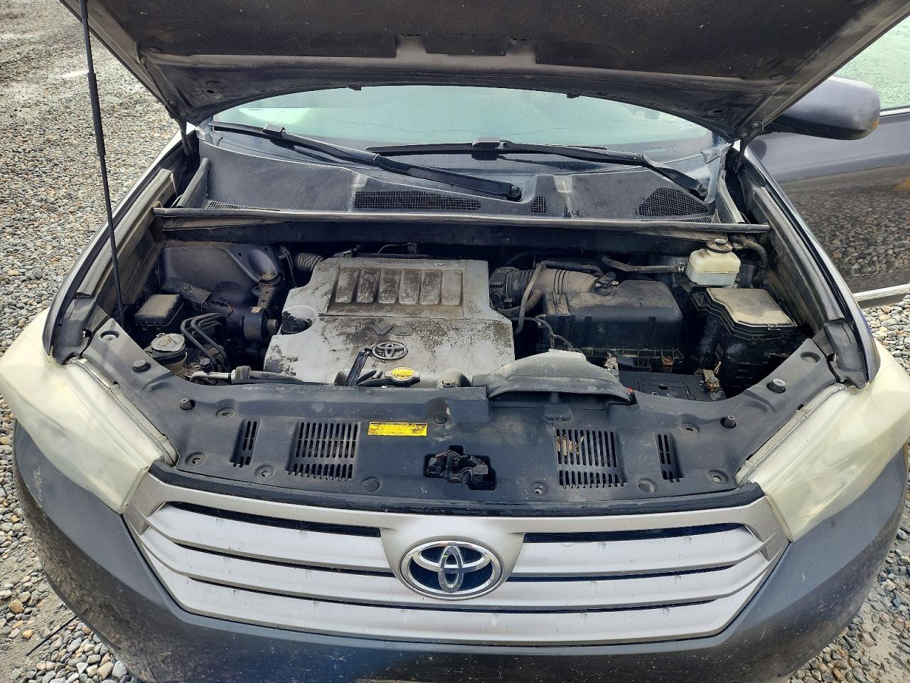 2013 Toyota Highlander Base Gray vin: 5TDBK3EH0DS190033