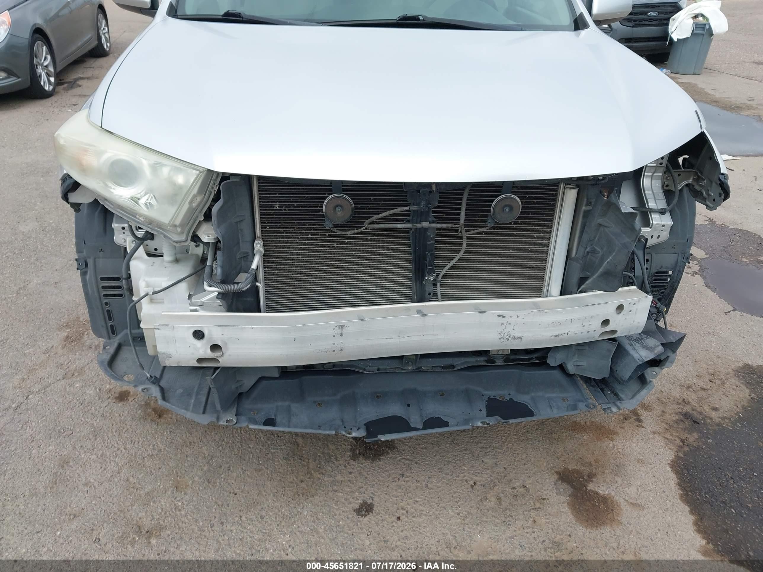 2013 Toyota Highlander Base Plus V6 Silver vin: 5TDBK3EH0DS202472