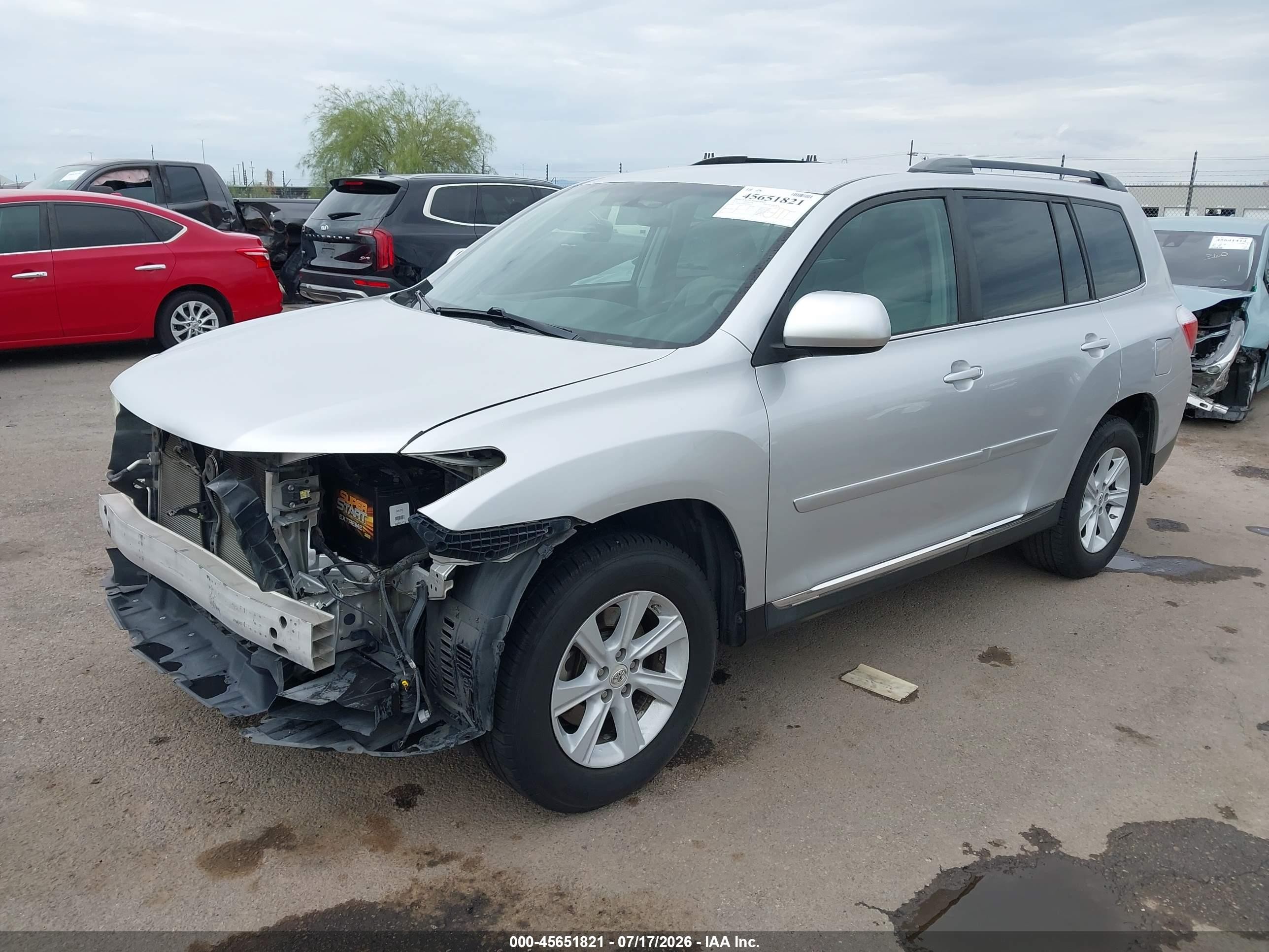 2013 Toyota Highlander Base Plus V6 Silver vin: 5TDBK3EH0DS202472