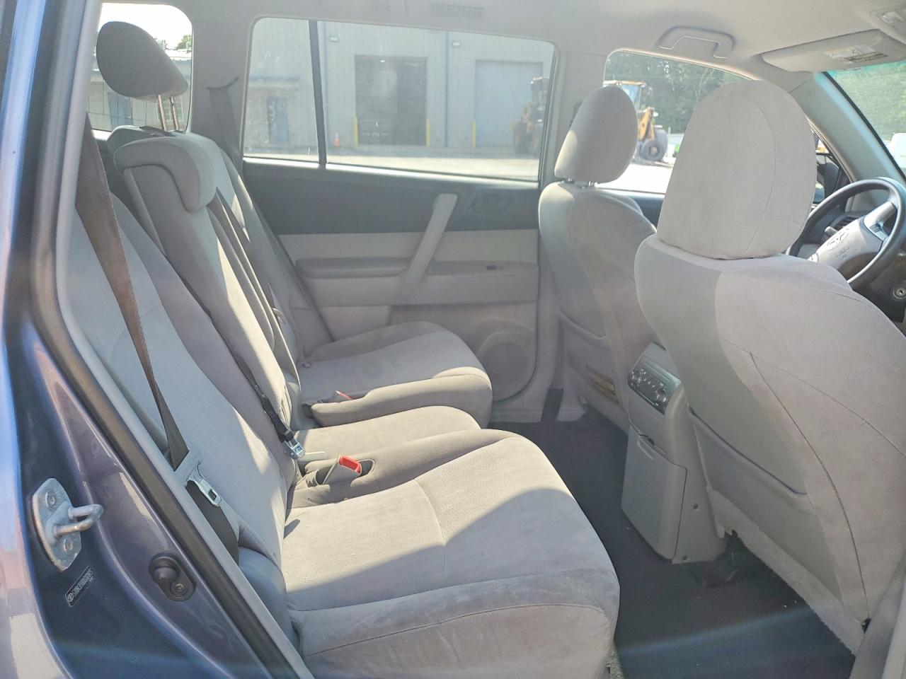 2013 Toyota Highlander Base Blue vin: 5TDBK3EH0DS202875