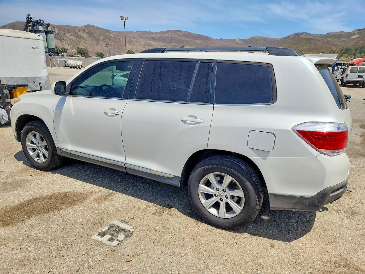 2013 Toyota Highlander Se White vin: 5TDBK3EH0DS213097