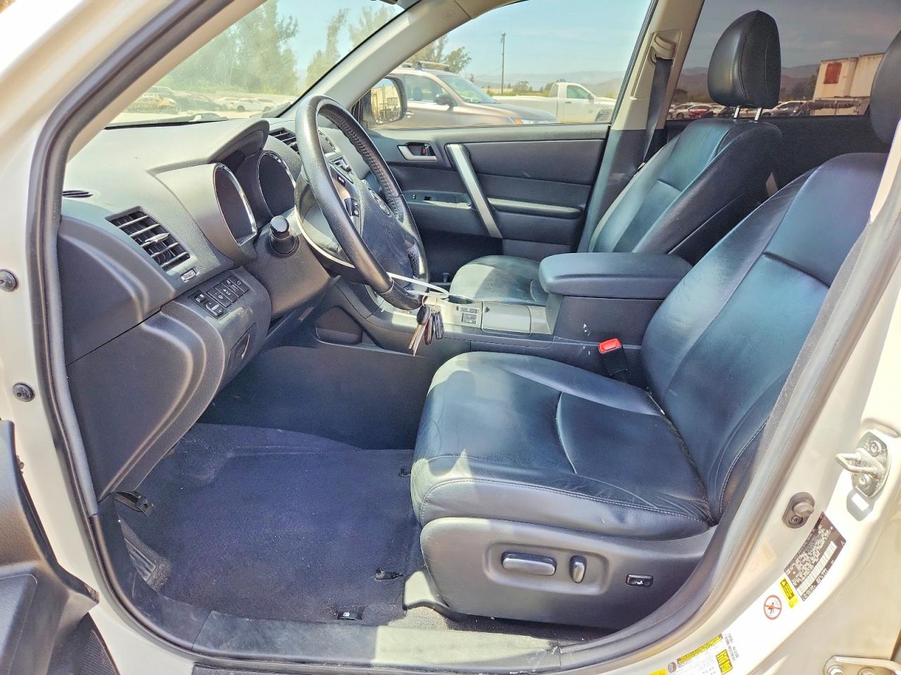 2013 Toyota Highlander Se White vin: 5TDBK3EH0DS213097