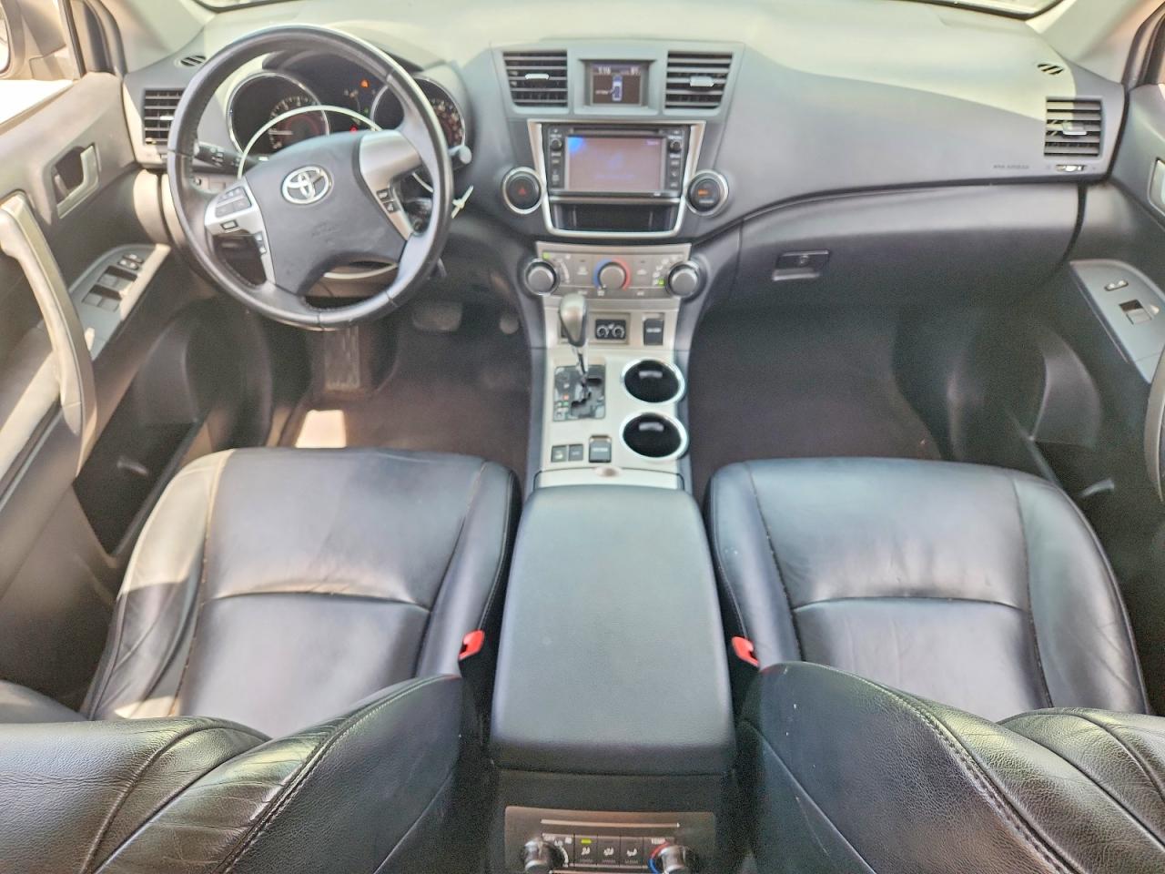 2013 Toyota Highlander Se White vin: 5TDBK3EH0DS213097