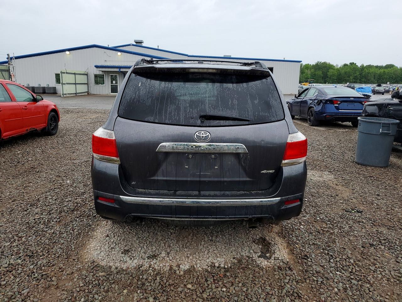 2013 Toyota Highlander Se Charcoal vin: 5TDBK3EH0DS218302