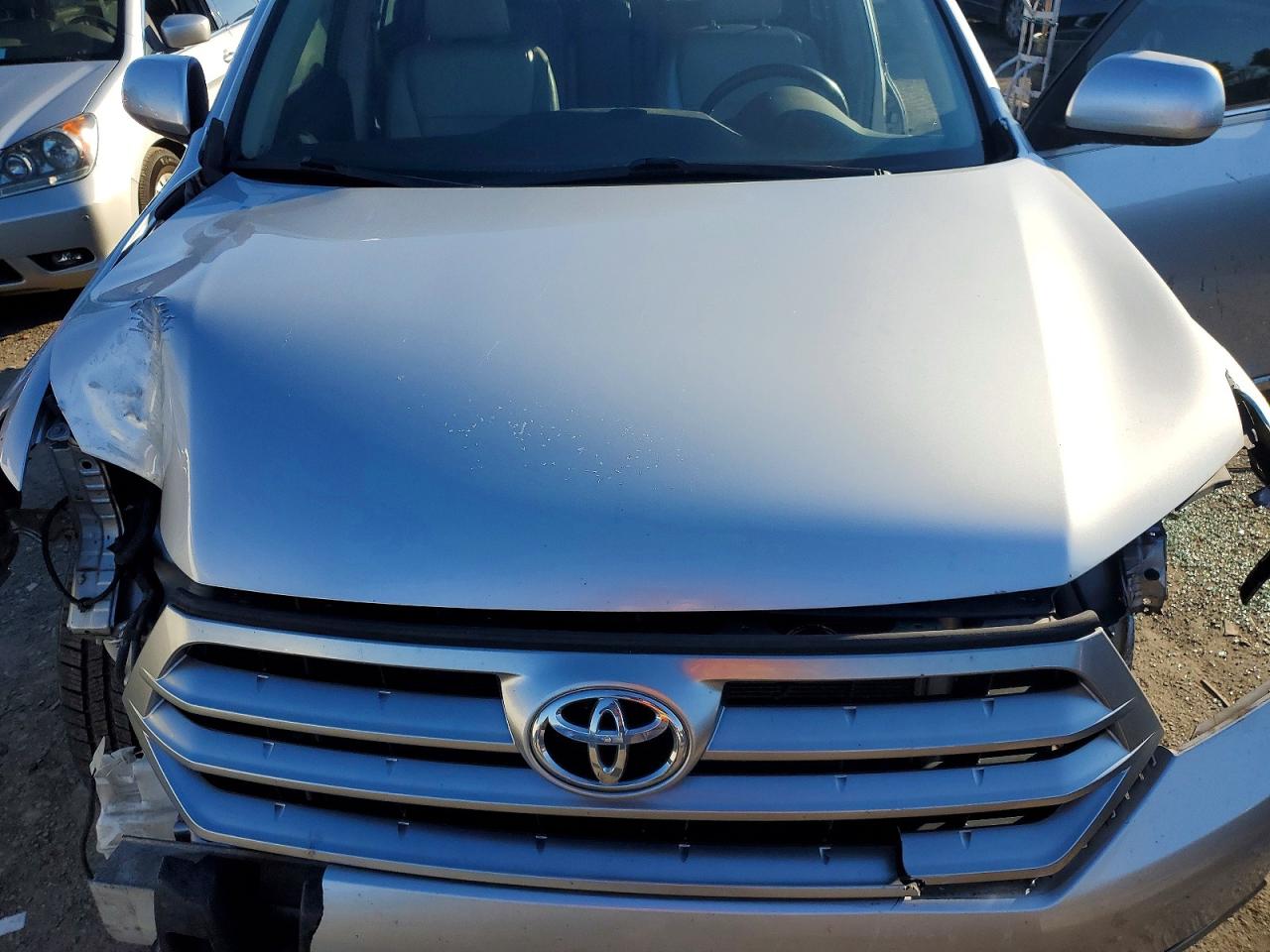 2013 Toyota Highlander Se Silver vin: 5TDBK3EH0DS218557