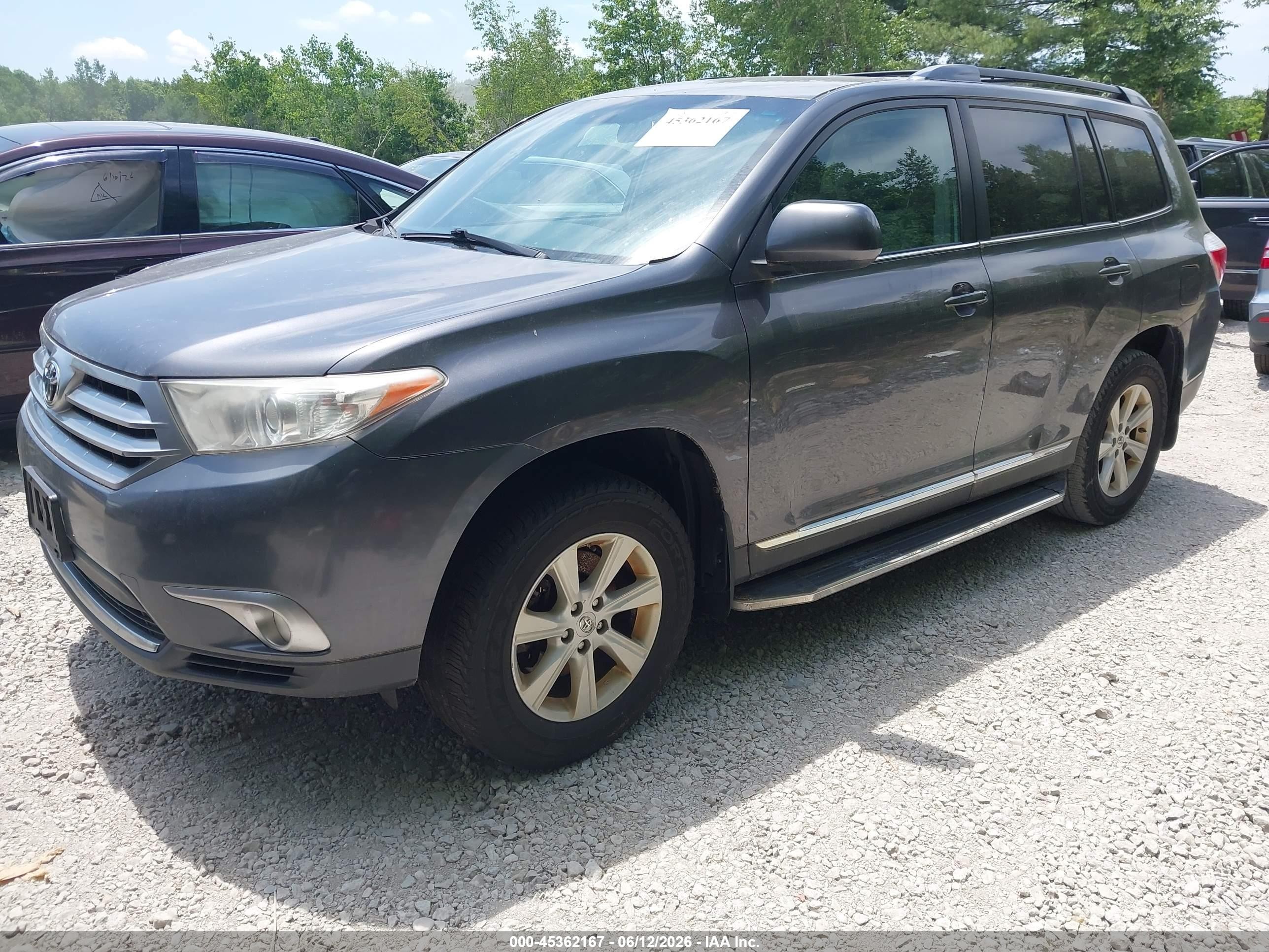 2013 Toyota Highlander Base Plus V6 Gray vin: 5TDBK3EH0DS237271