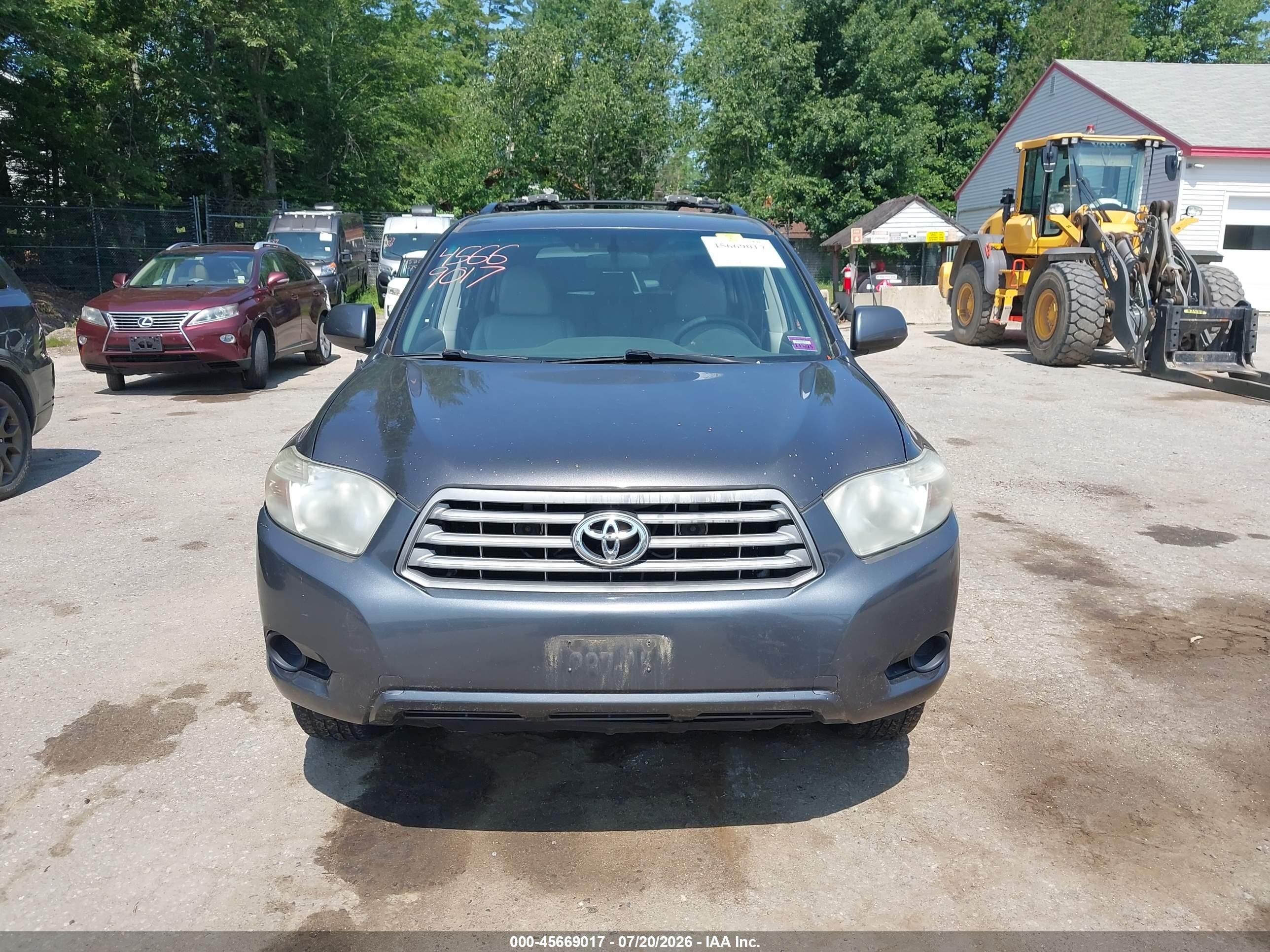 2010 Toyota Highlander Base V6 Gray vin: 5TDBK3EH1AS003815