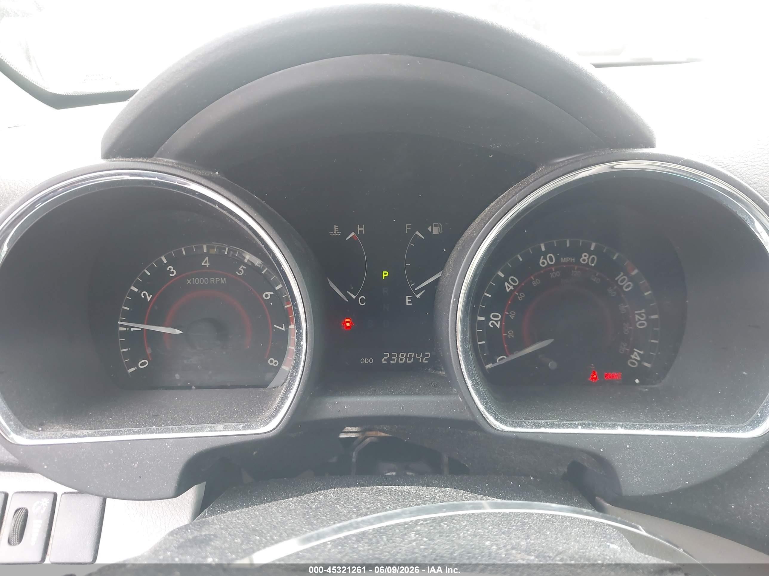 2010 Toyota Highlander Base V6 Серебряный vin: 5TDBK3EH1AS012336