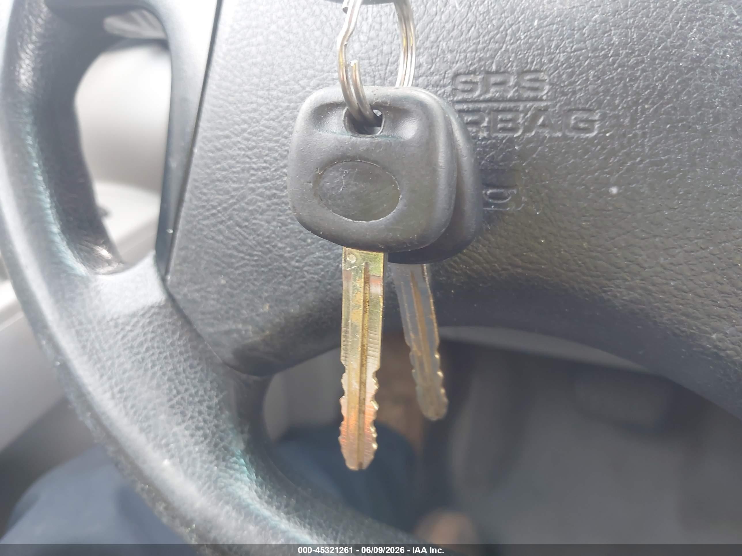 2010 Toyota Highlander Base V6 Серебряный vin: 5TDBK3EH1AS012336