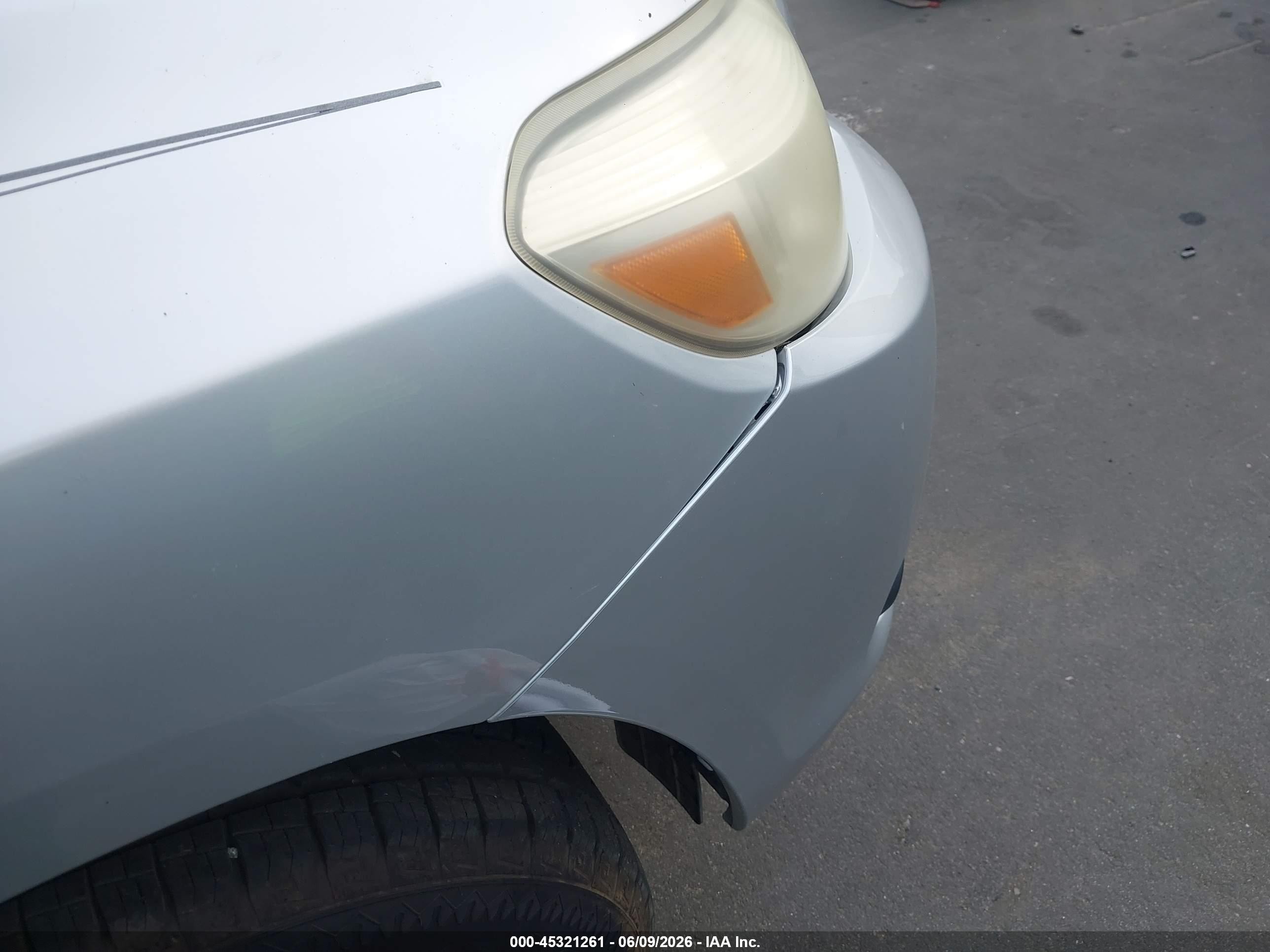 2010 Toyota Highlander Base V6 Серебряный vin: 5TDBK3EH1AS012336