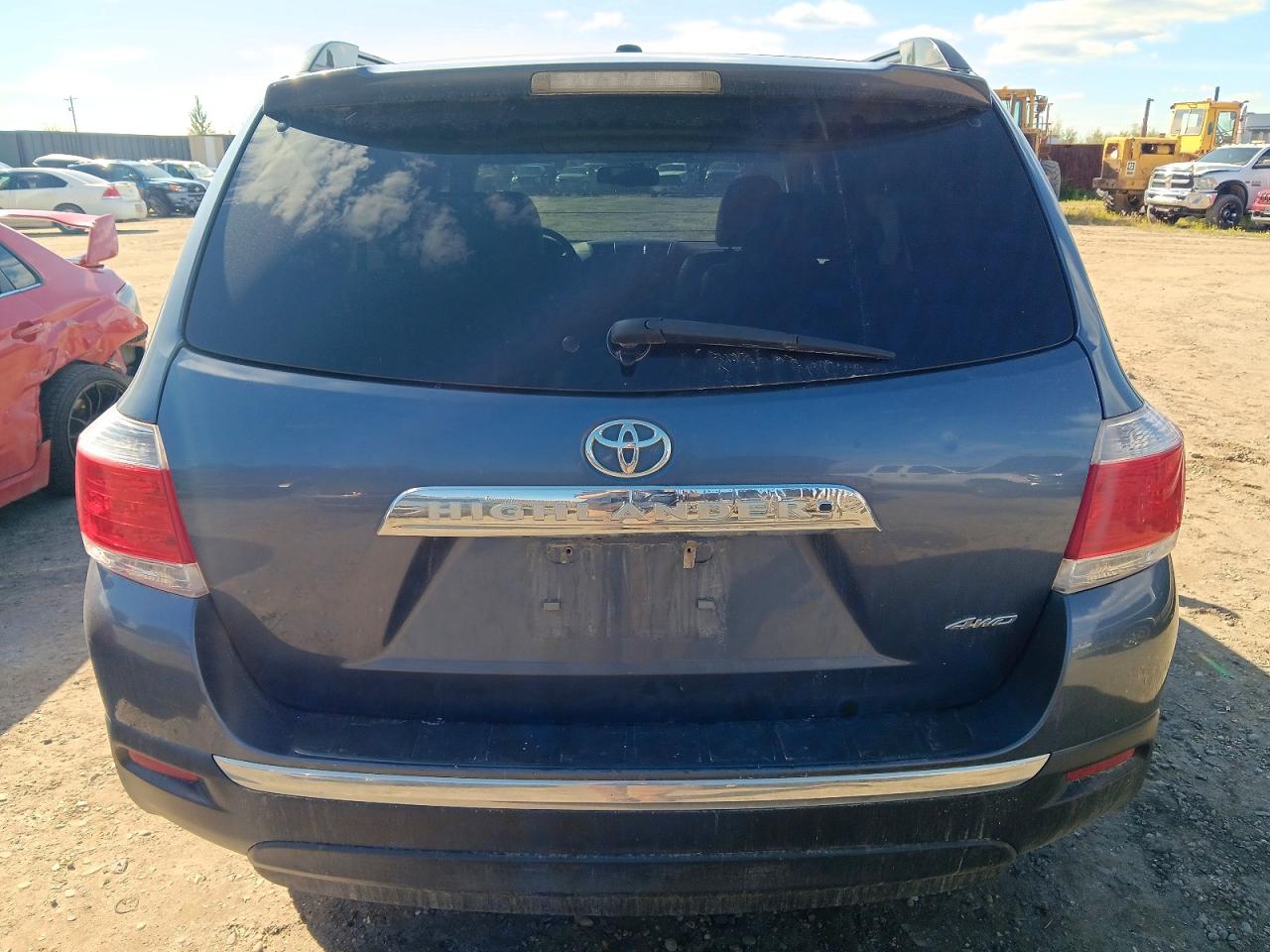 2011 Toyota Highlander Se Blue vin: 5TDBK3EH1BS049999