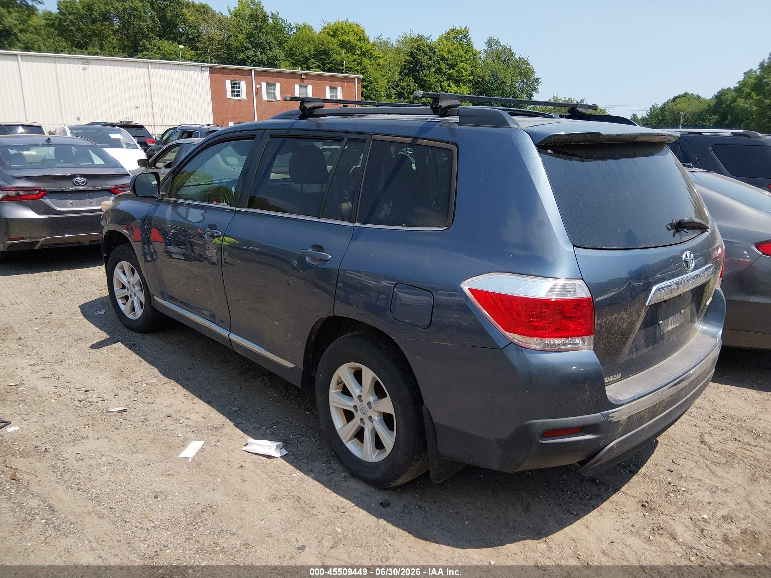 2011 Toyota Highlander Se V6 Light Blue vin: 5TDBK3EH1BS055141