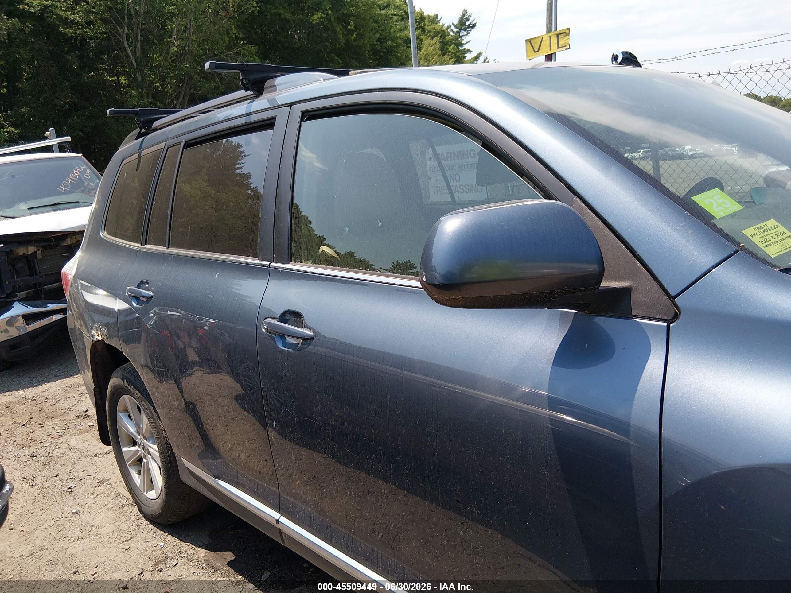 2011 Toyota Highlander Se V6 Light Blue vin: 5TDBK3EH1BS055141