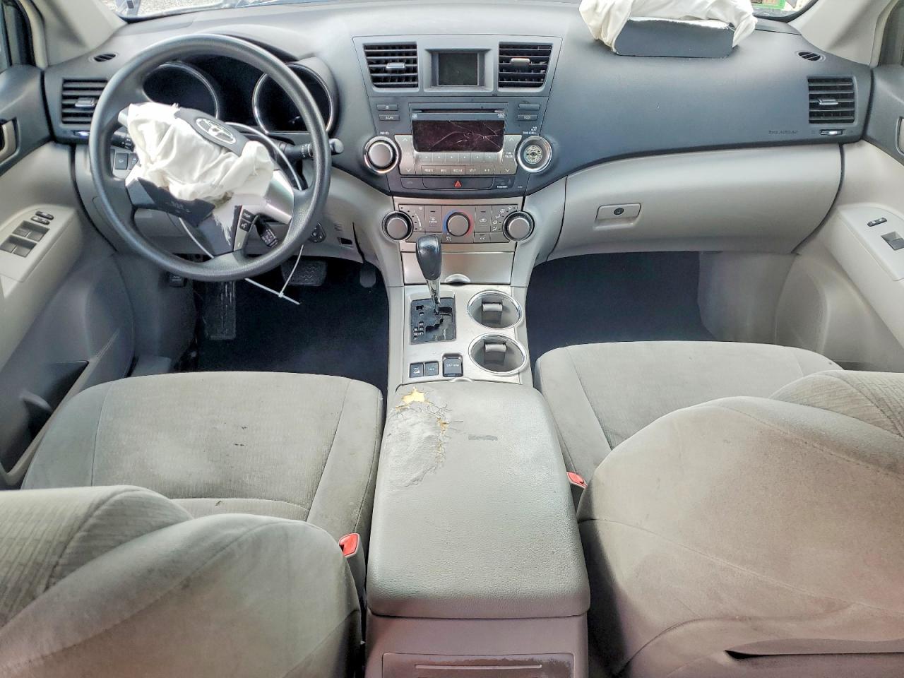 2011 Toyota Highlander Base Purple vin: 5TDBK3EH1BS057696