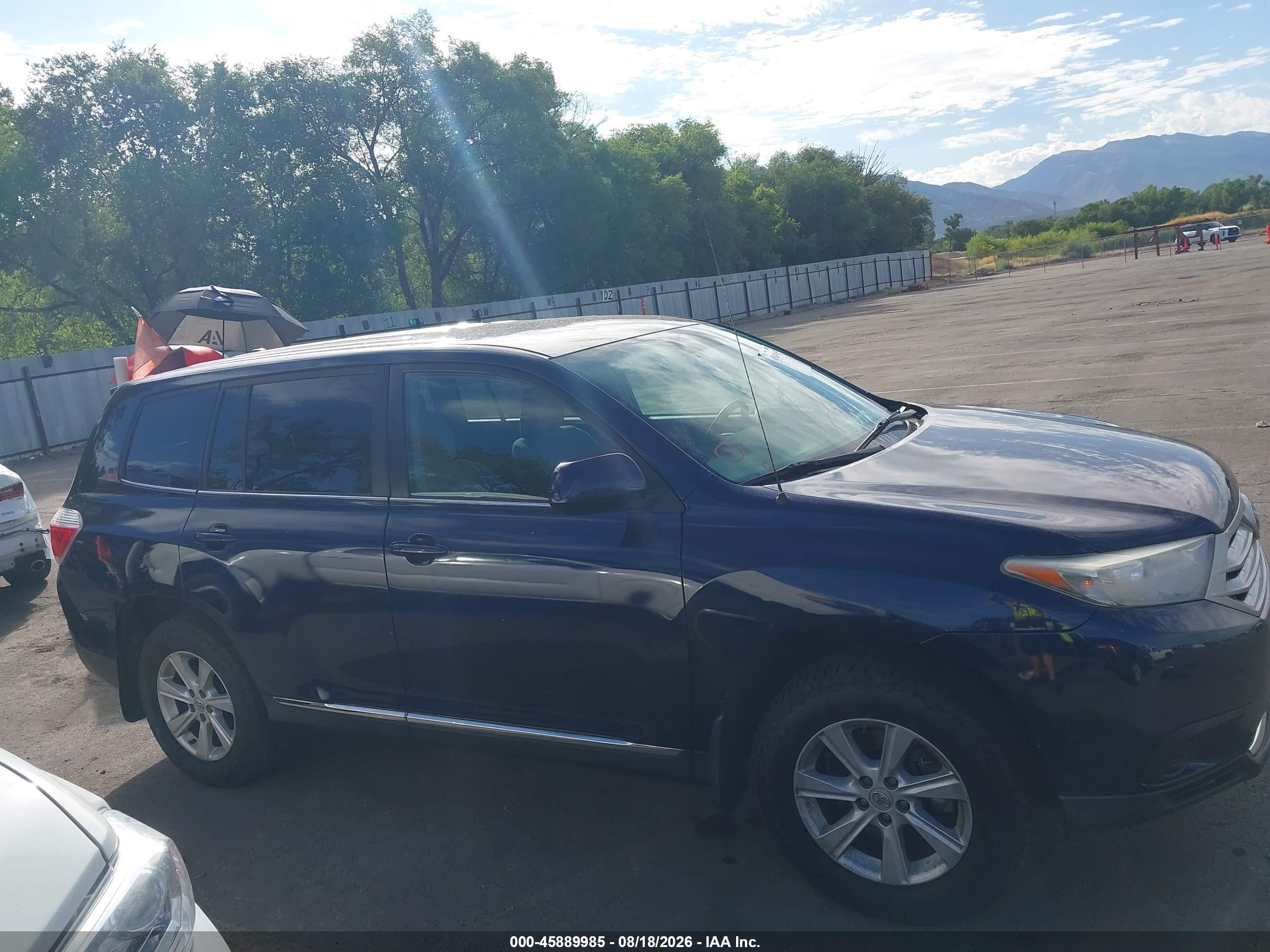 2011 Toyota Highlander Base V6 Dark Blue vin: 5TDBK3EH1BS062347