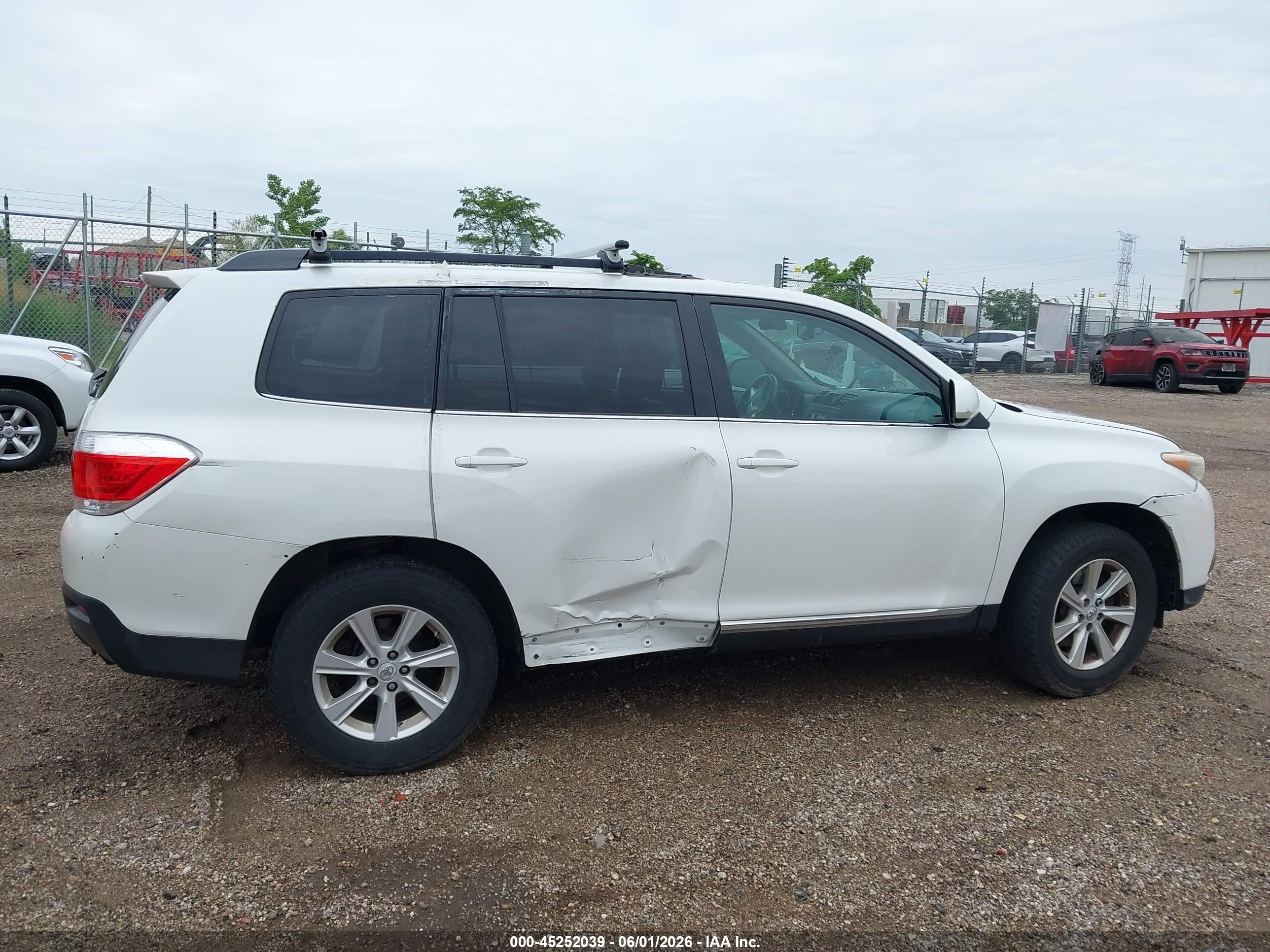 2011 Toyota Highlander Se V6 White vin: 5TDBK3EH1BS063207