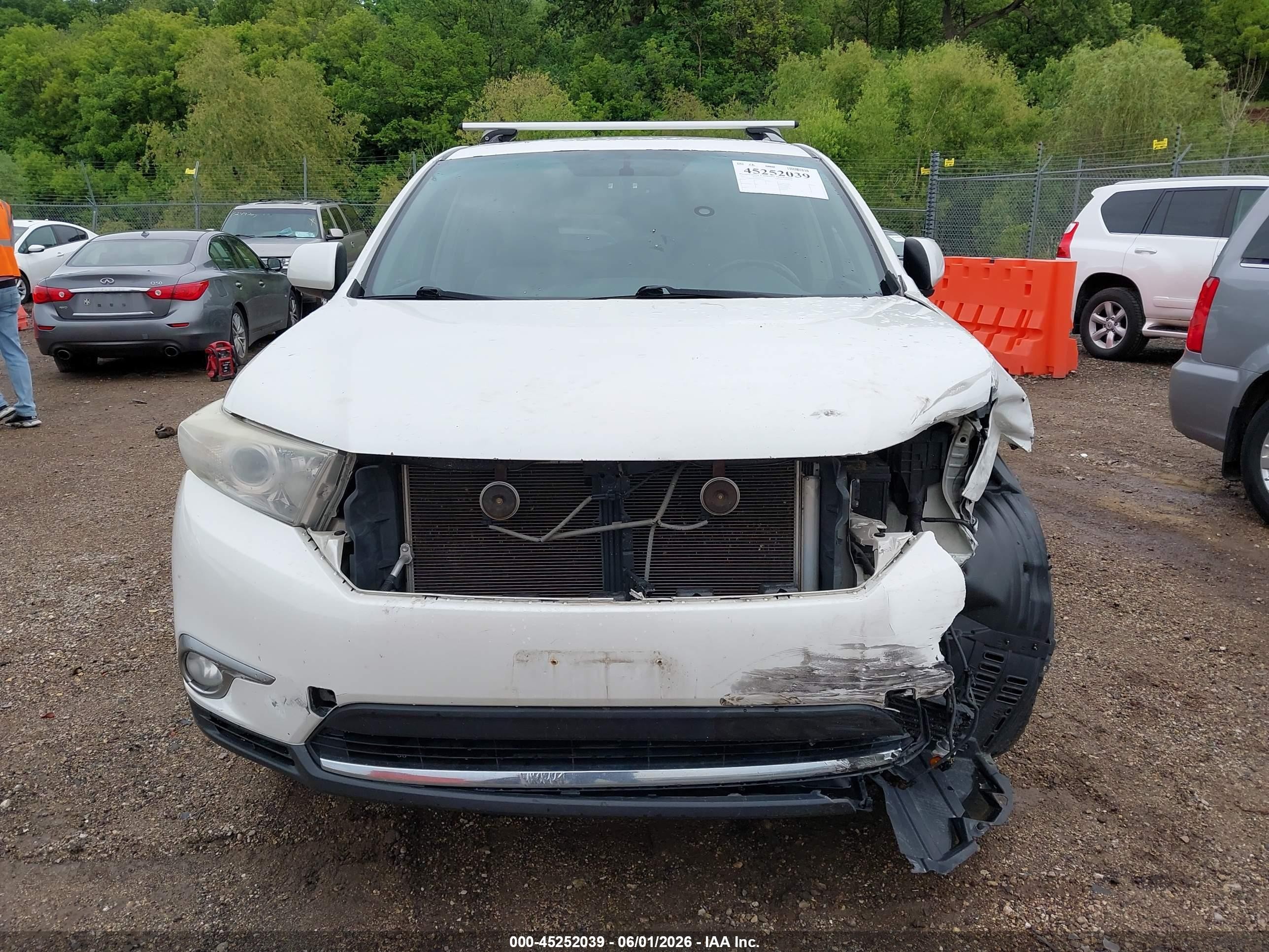 2011 Toyota Highlander Se V6 White vin: 5TDBK3EH1BS063207