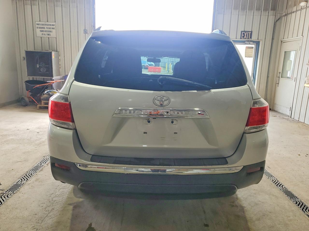 2011 Toyota Highlander Se Серебряный vin: 5TDBK3EH1BS068732