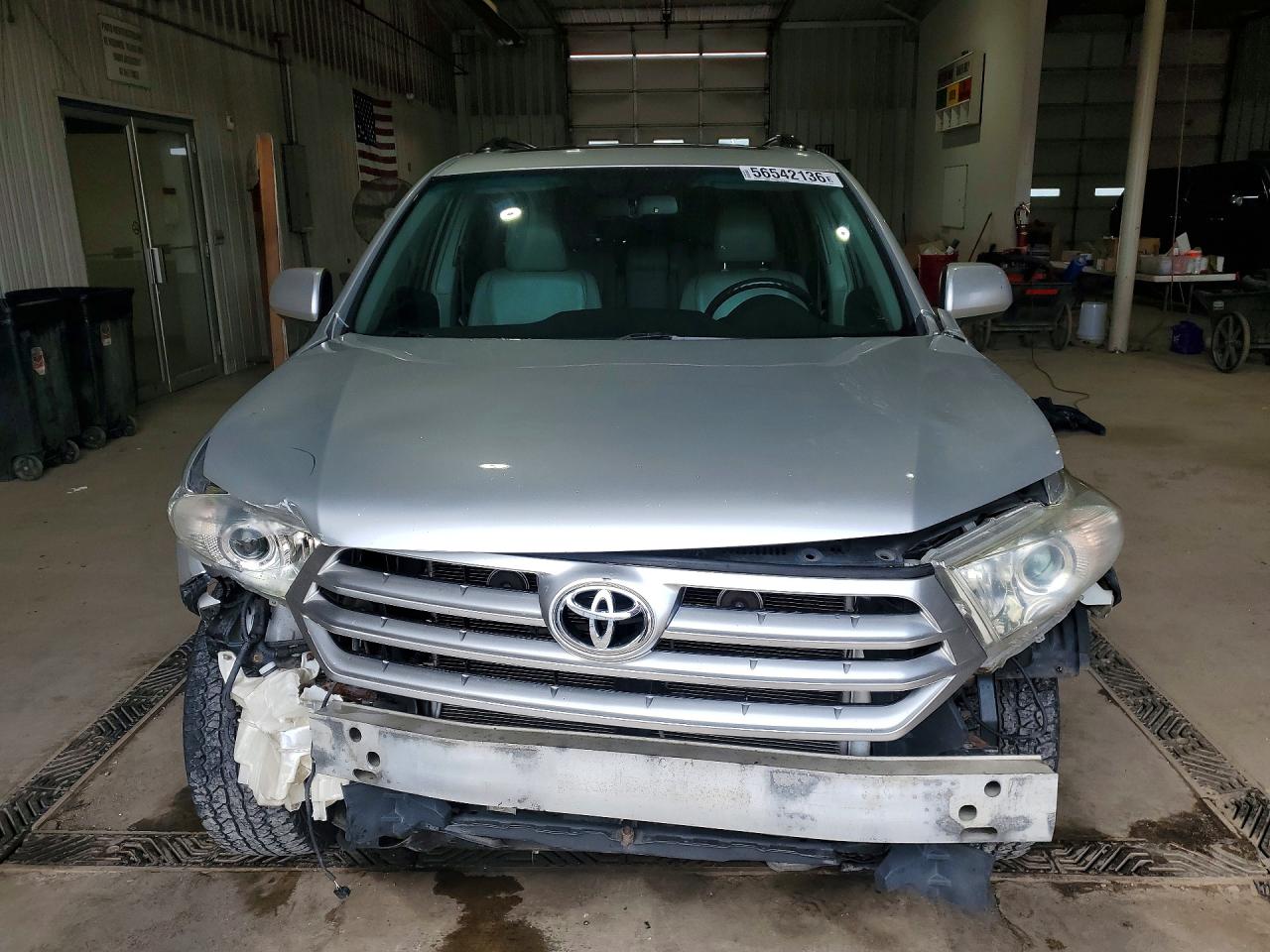 2011 Toyota Highlander Se Серебряный vin: 5TDBK3EH1BS068732