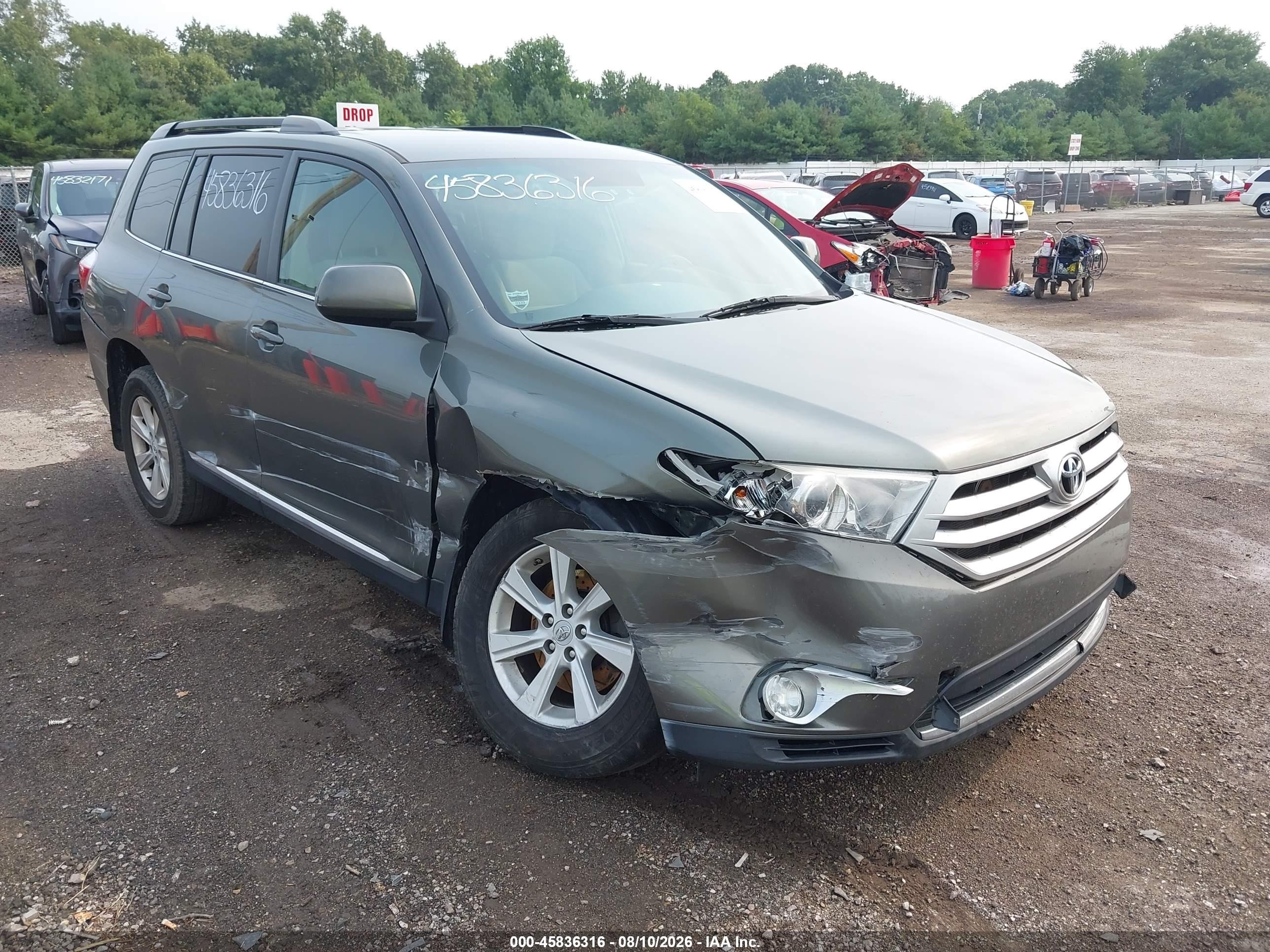 2011 Toyota Highlander Base V6 Gray vin: 5TDBK3EH1BS072456