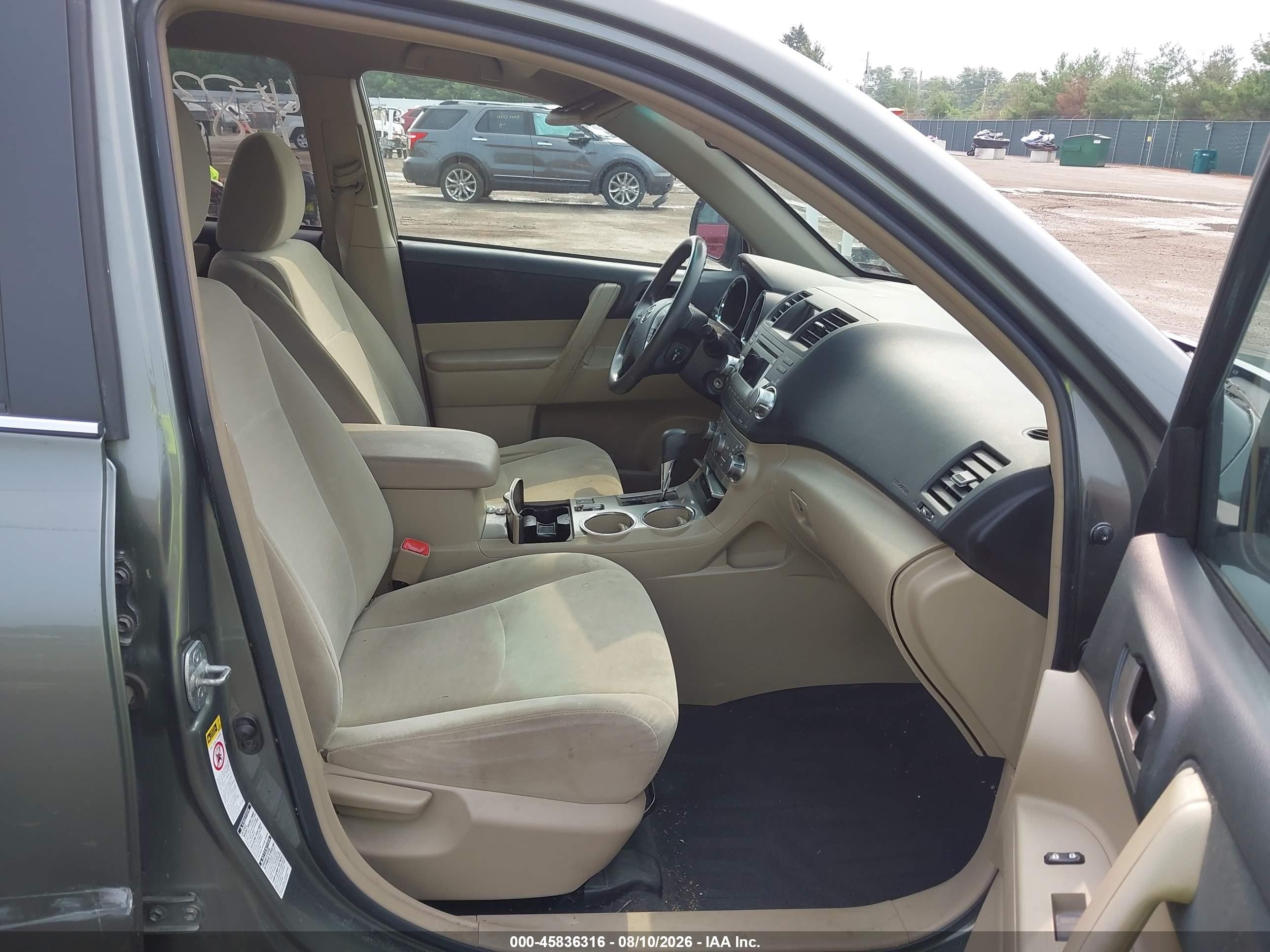 2011 Toyota Highlander Base V6 Gray vin: 5TDBK3EH1BS072456
