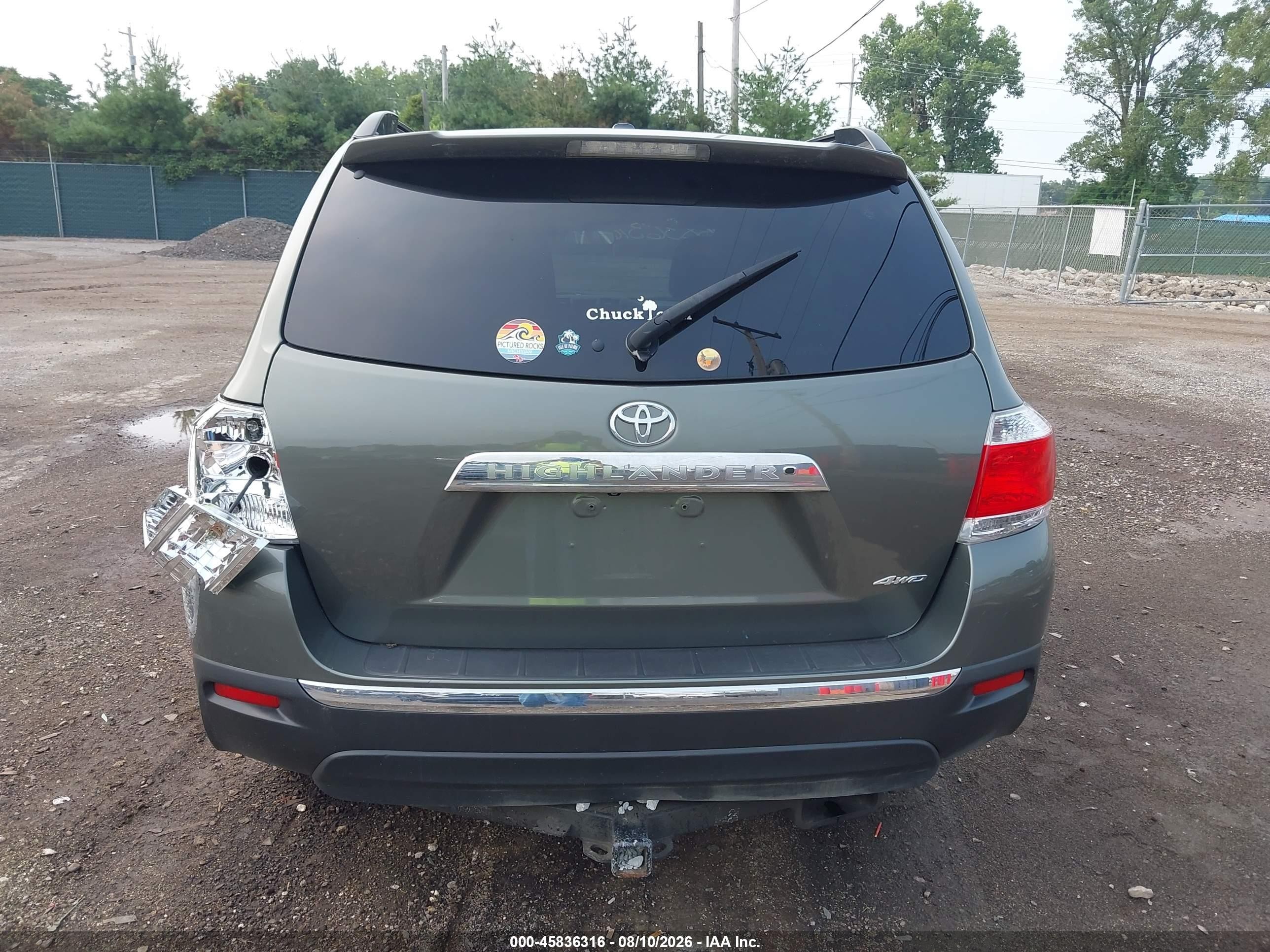 2011 Toyota Highlander Base V6 Gray vin: 5TDBK3EH1BS072456