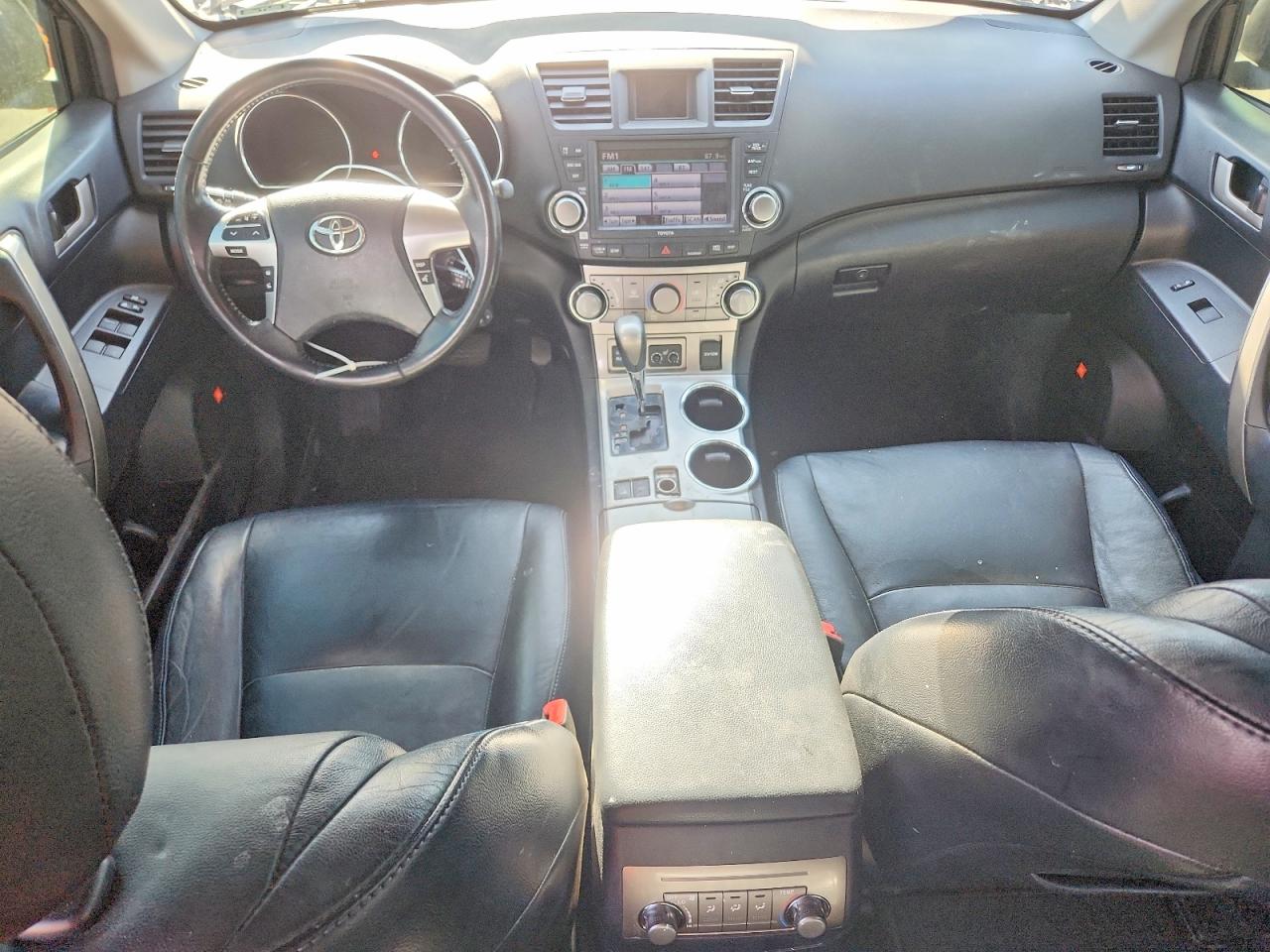2011 Toyota Highlander Se Maroon vin: 5TDBK3EH1BS074224