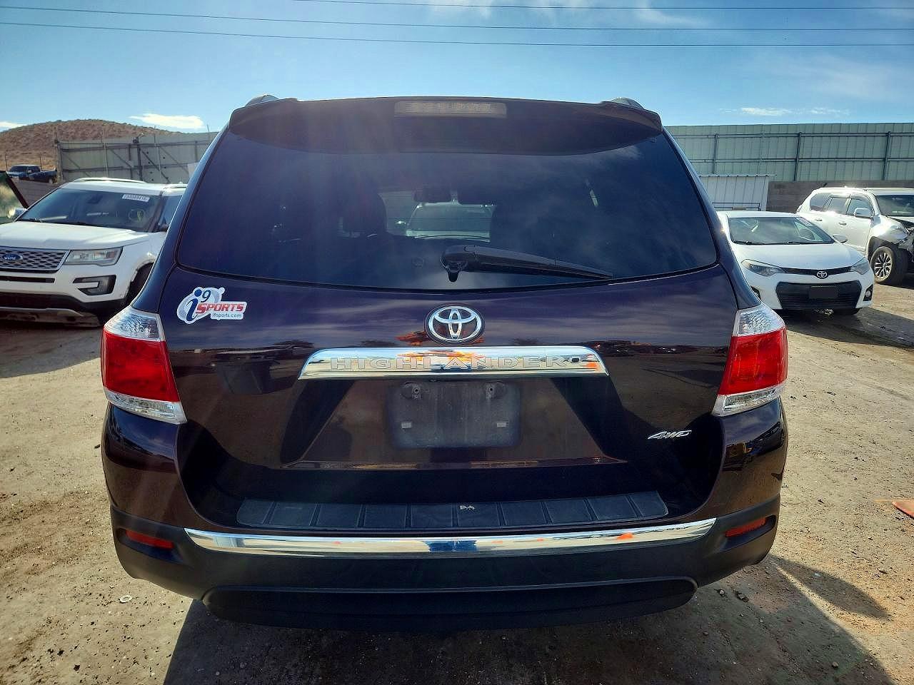 2011 Toyota Highlander Se Maroon vin: 5TDBK3EH1BS074224