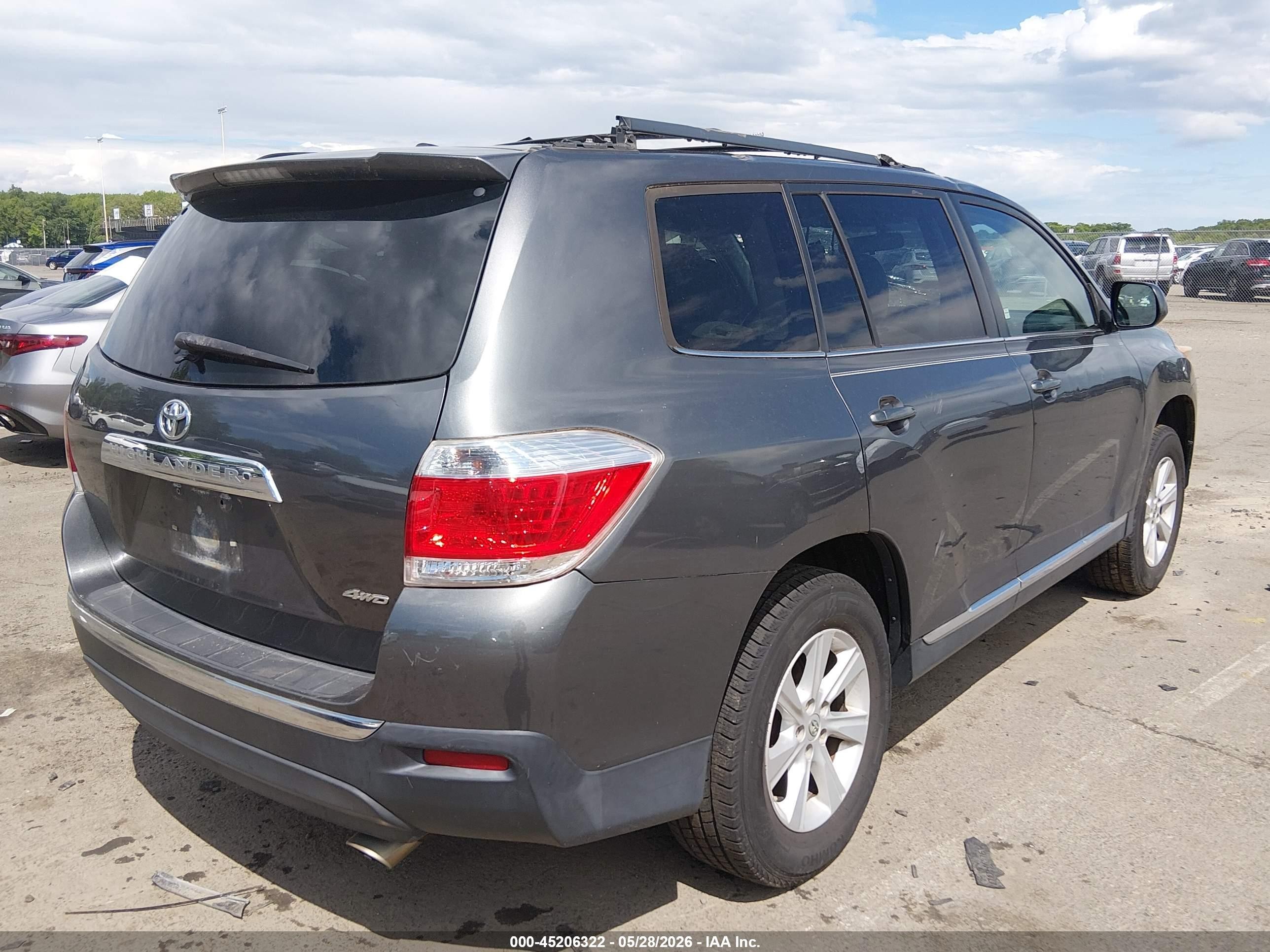 2012 Toyota Highlander Base V6 Gray vin: 5TDBK3EH1CS095446