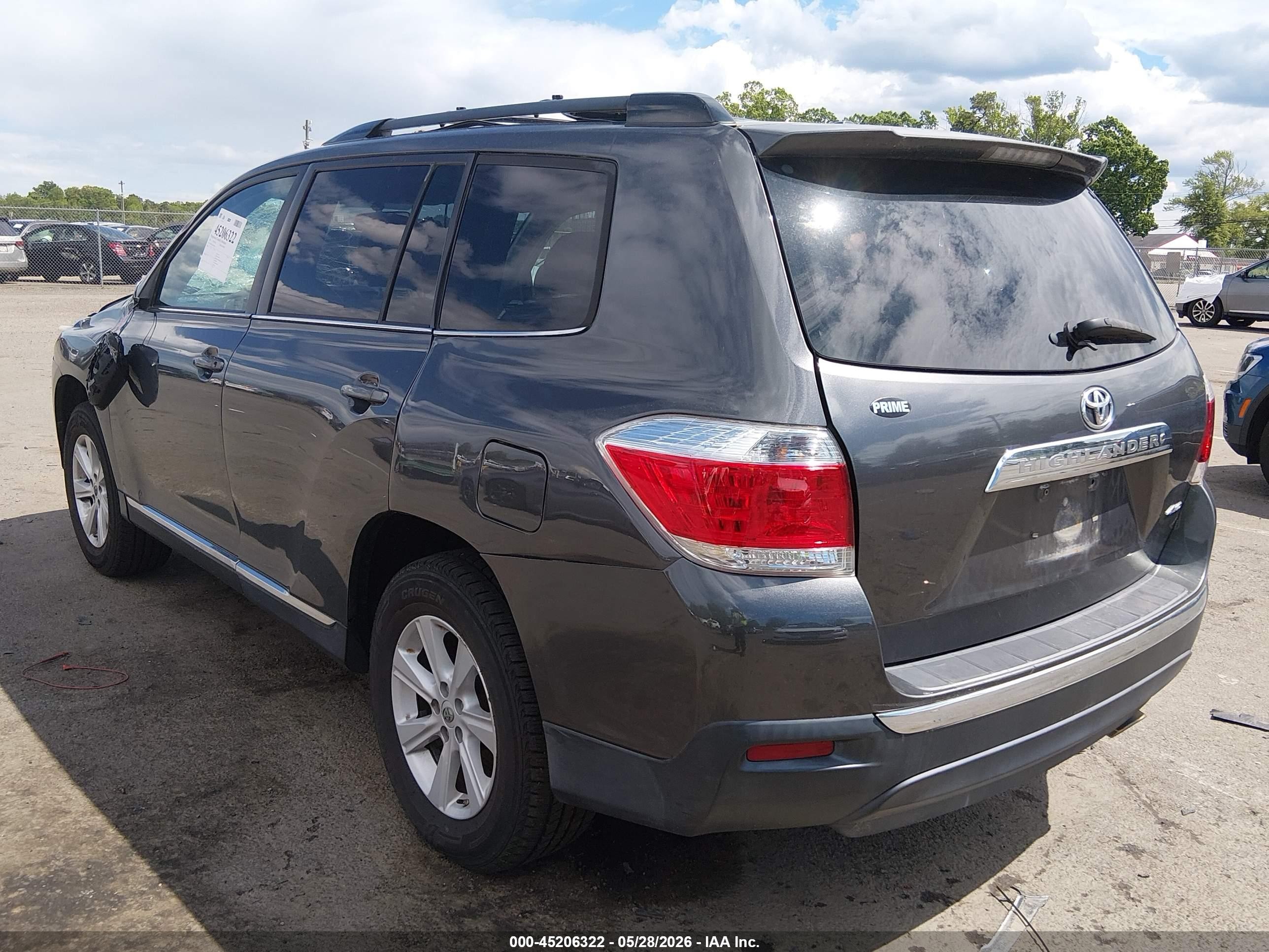 2012 Toyota Highlander Base V6 Gray vin: 5TDBK3EH1CS095446