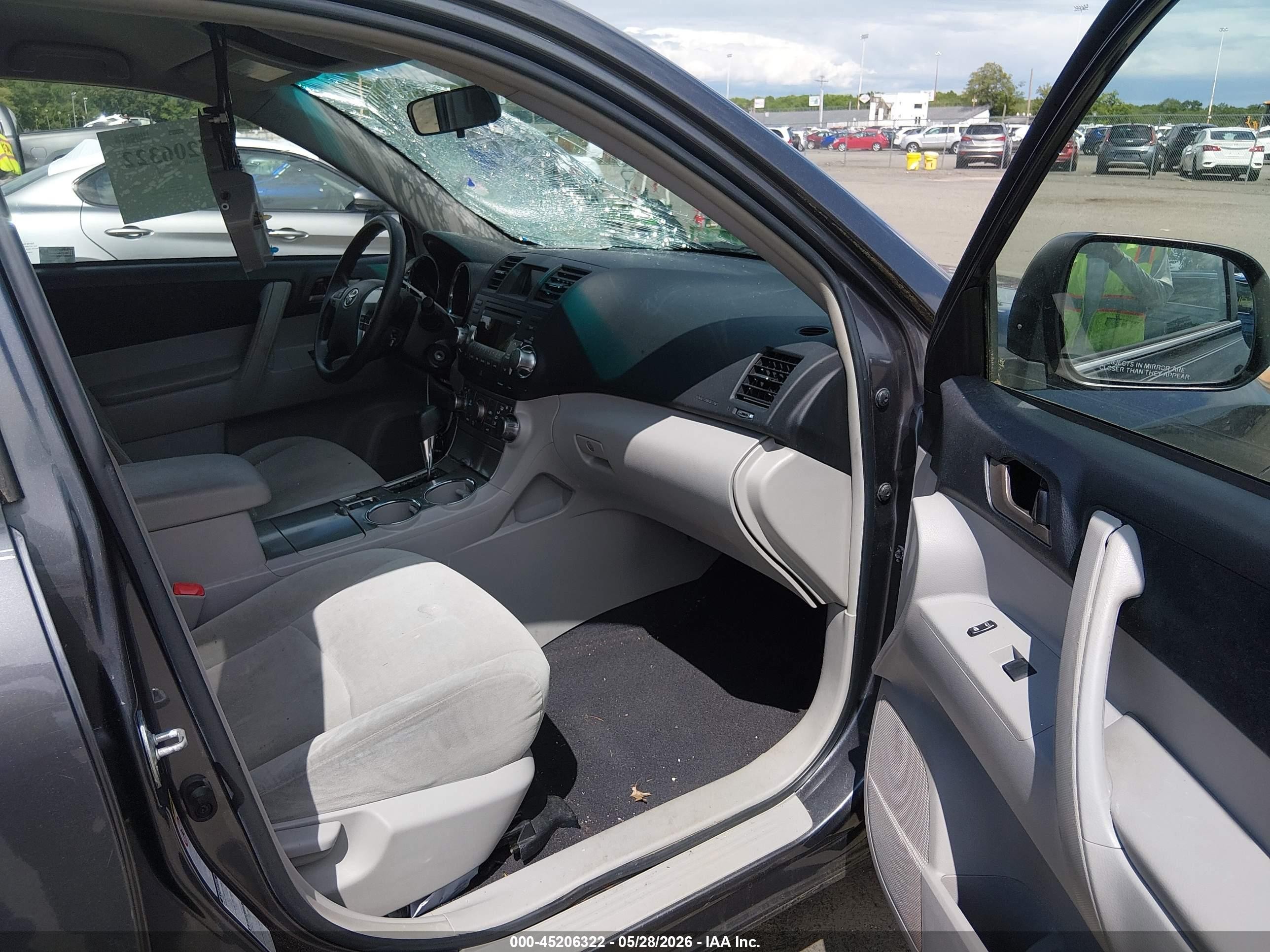 2012 Toyota Highlander Base V6 Gray vin: 5TDBK3EH1CS095446