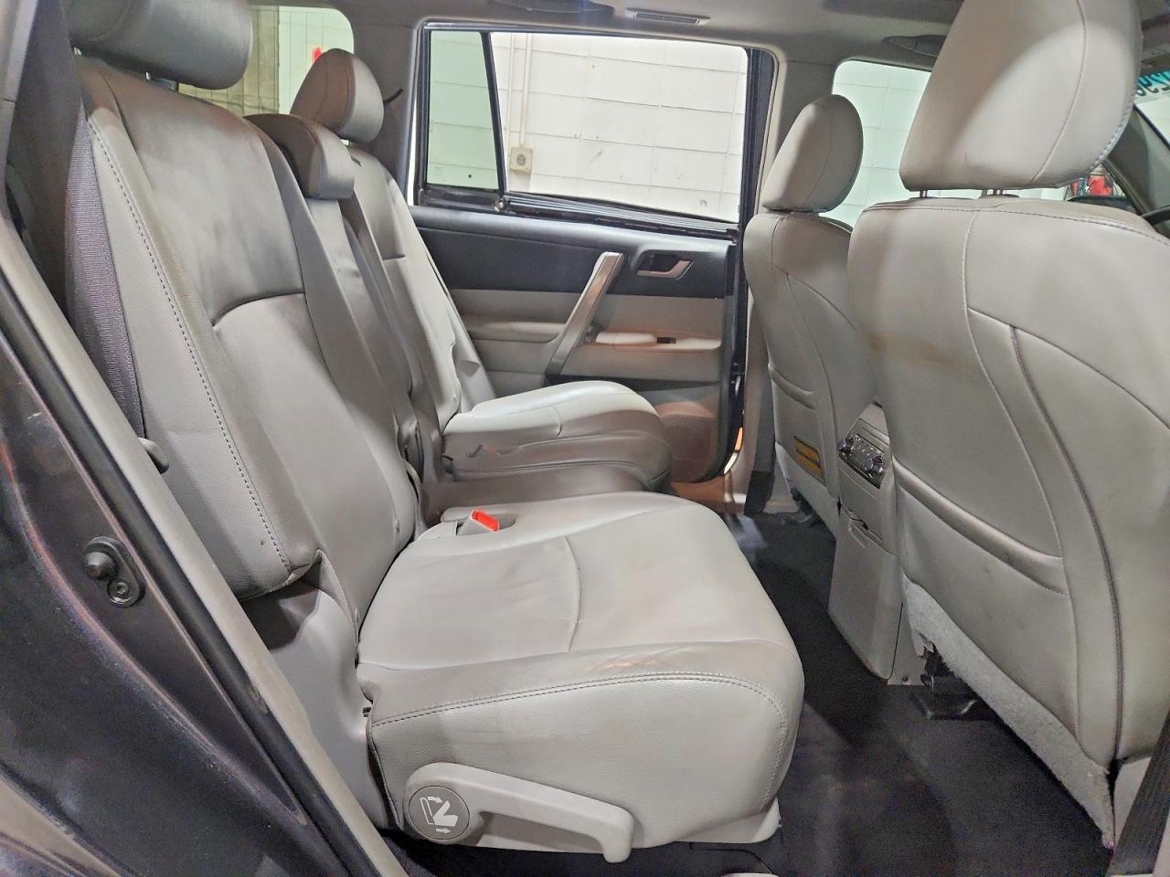 2012 Toyota Highlander Se Gray vin: 5TDBK3EH1CS098735