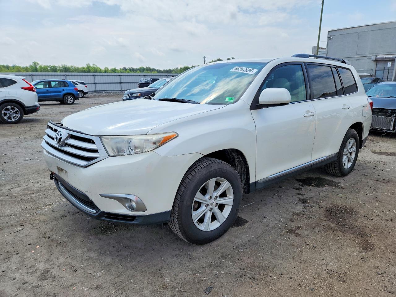 2012 Toyota Highlander Base White vin: 5TDBK3EH1CS117350
