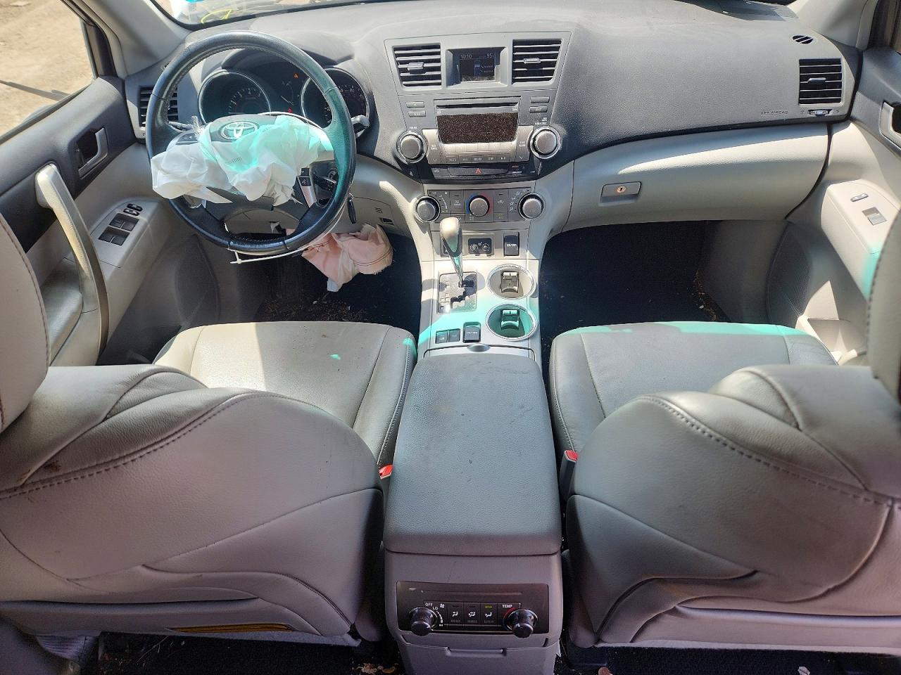 2012 Toyota Highlander Se Silver vin: 5TDBK3EH1CS125108