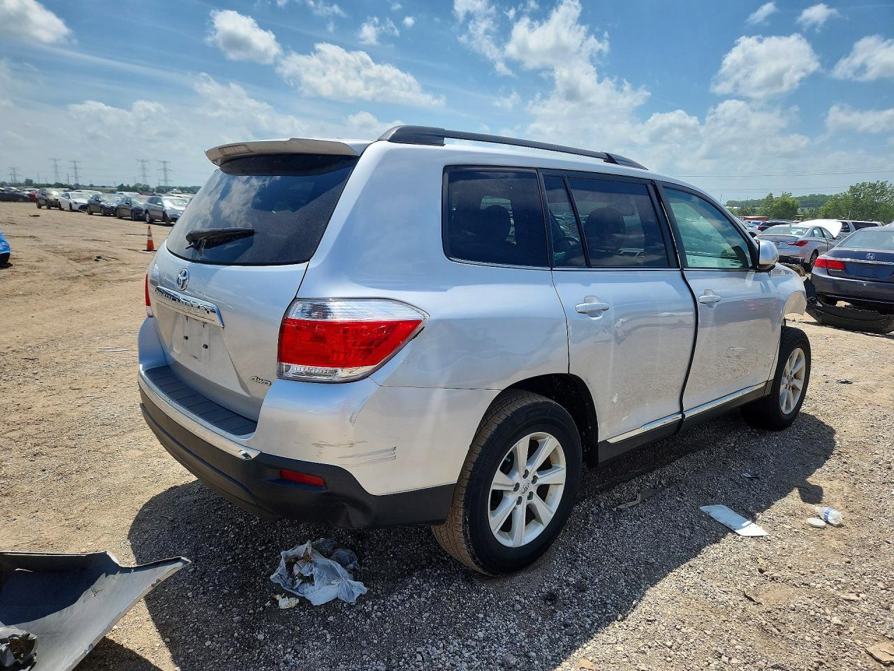 2012 Toyota Highlander Se Silver vin: 5TDBK3EH1CS125108