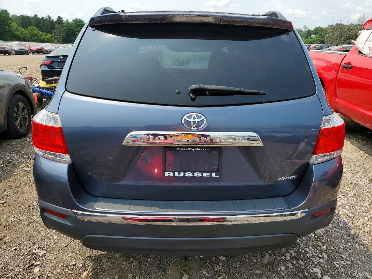 2012 Toyota Highlander Base Blue vin: 5TDBK3EH1CS131166