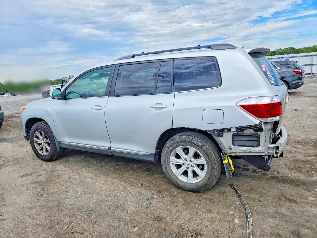 2012 Toyota Highlander Se Silver vin: 5TDBK3EH1CS143396