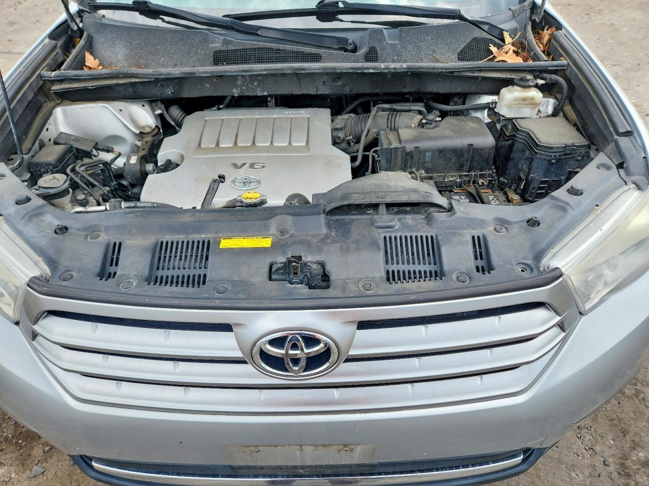 2012 Toyota Highlander Se Silver vin: 5TDBK3EH1CS143396