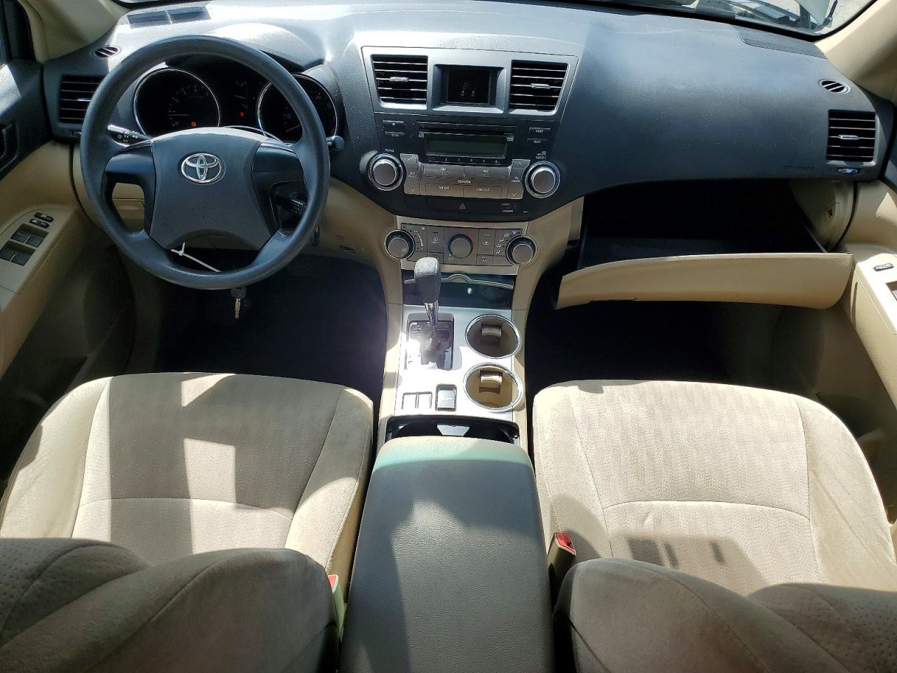 2012 Toyota Highlander Base Gray vin: 5TDBK3EH1CS154611