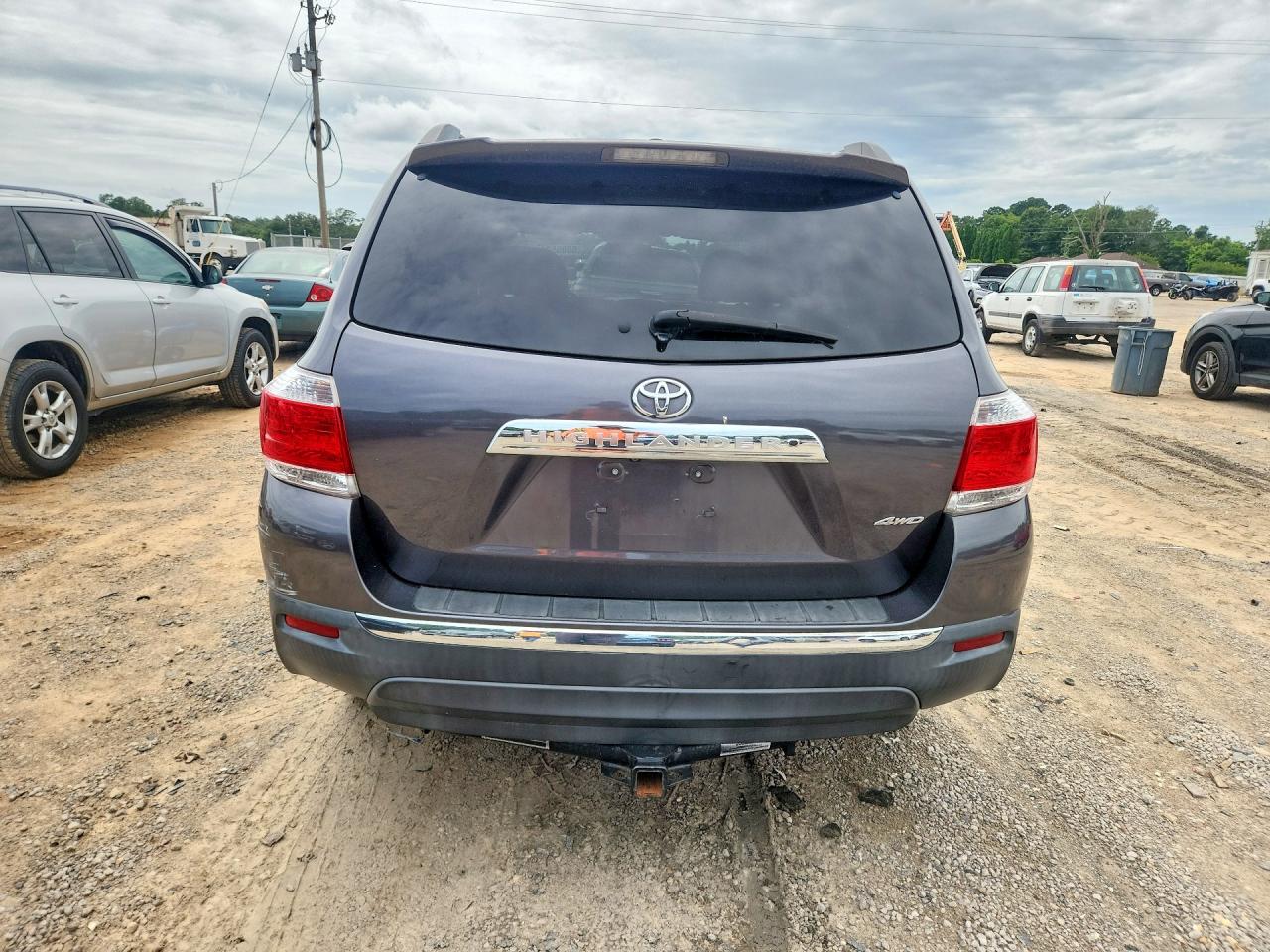 2012 Toyota Highlander Base Gray vin: 5TDBK3EH1CS156682