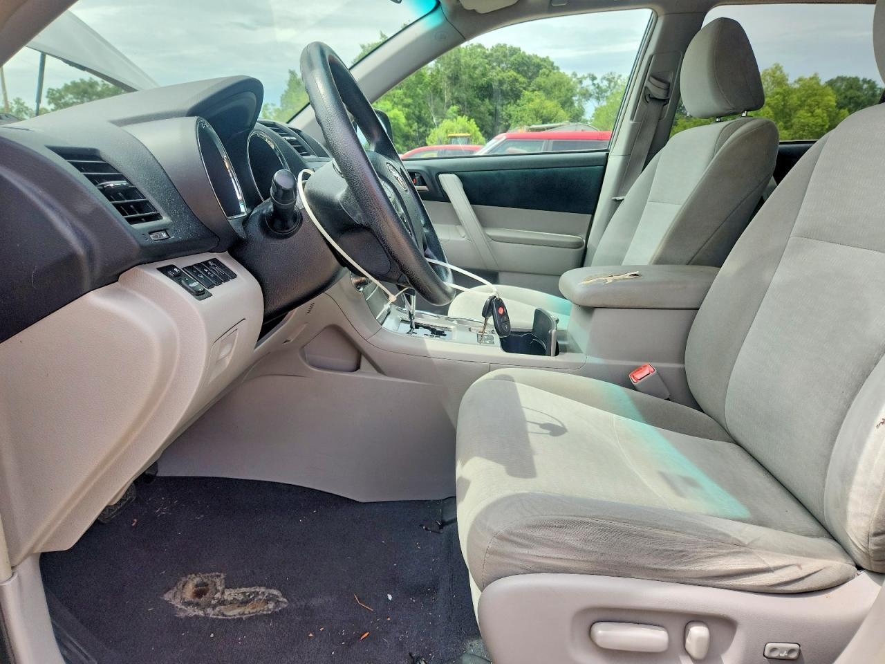 2012 Toyota Highlander Base Gray vin: 5TDBK3EH1CS156682